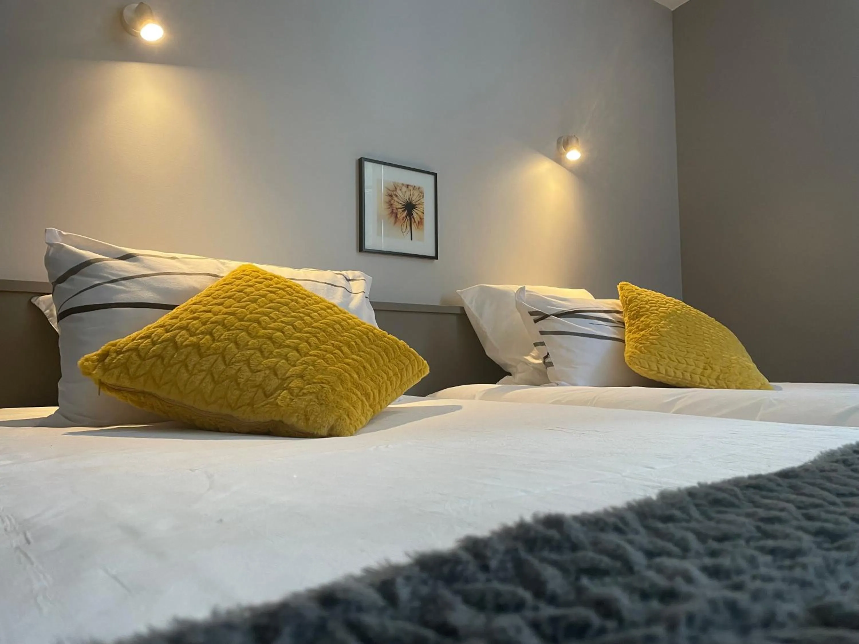 Bed in Logis Hôtel Castel de Mirambel