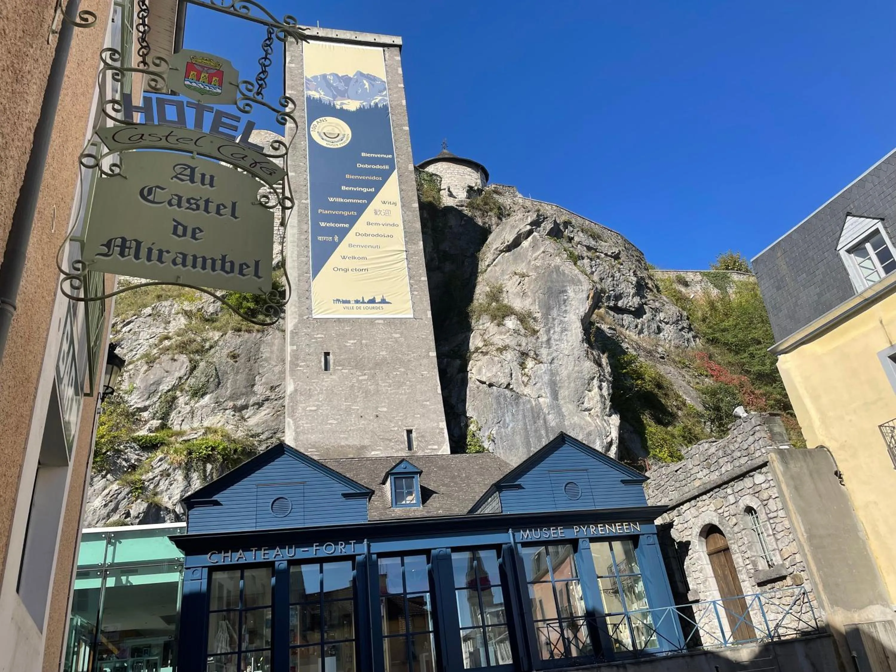 Property building in Logis Hôtel Castel de Mirambel