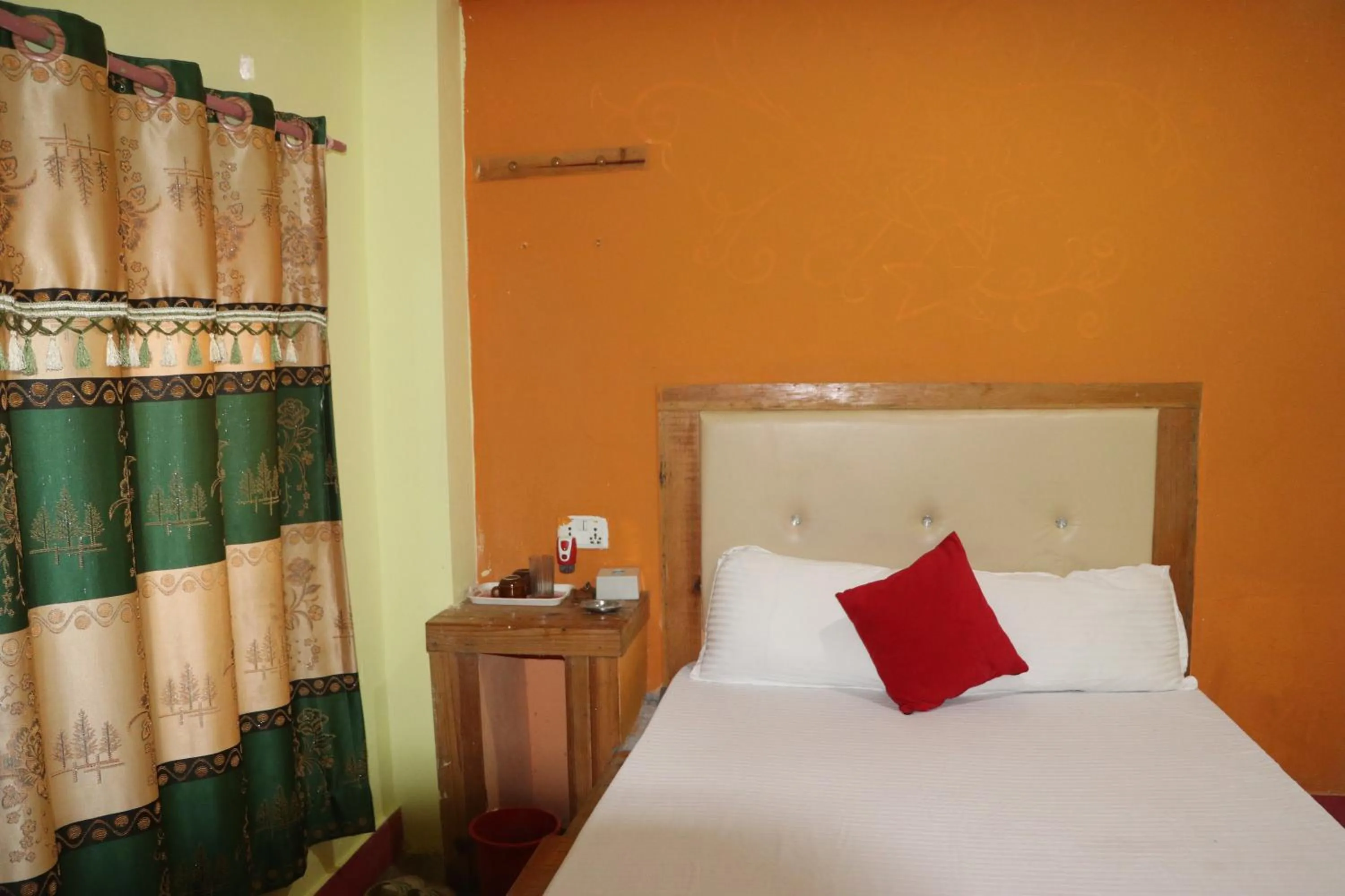 Bed in Hong Qi Hotel