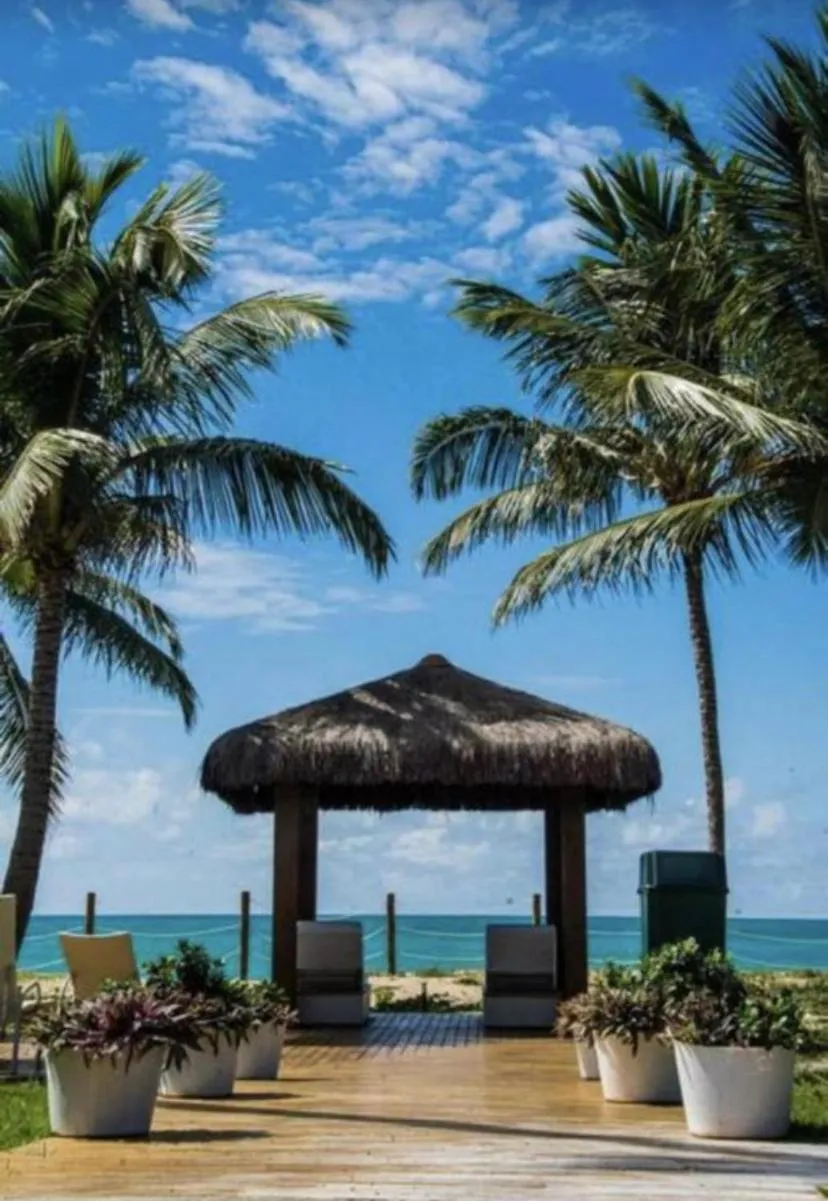 Flat Oka beach residence luxo