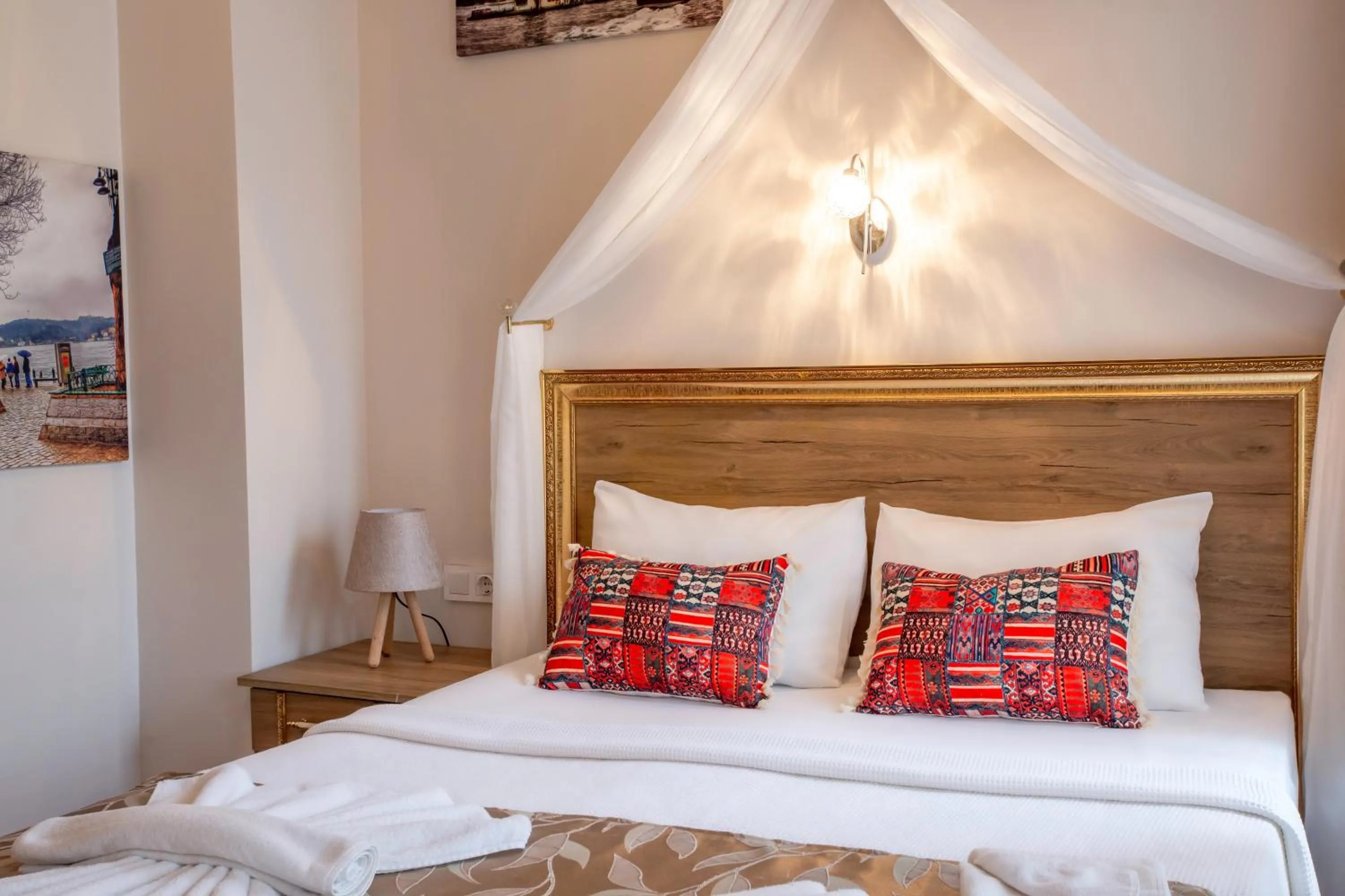 Bed in April Story Apart Hotel