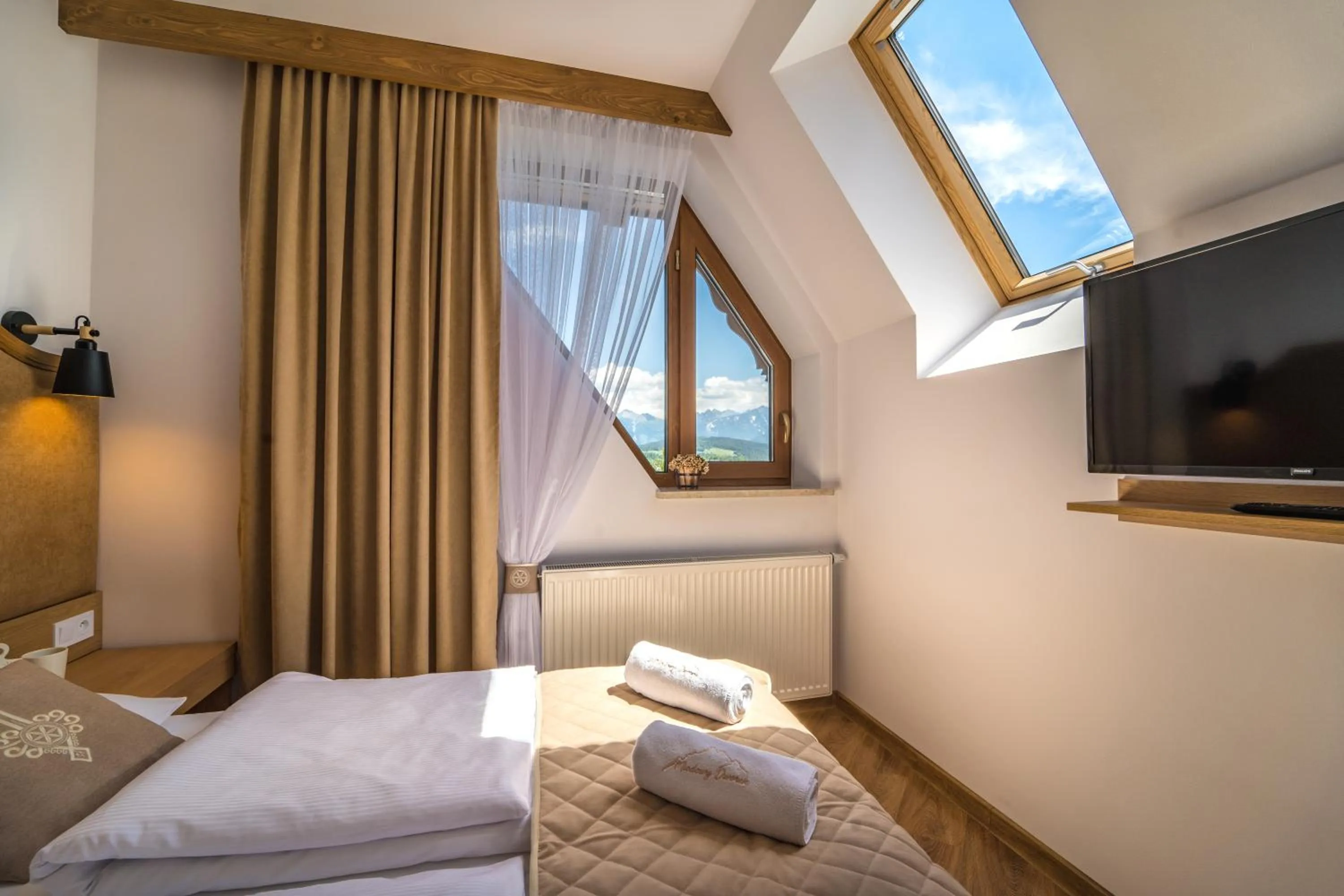 Photo of the whole room, Bed in Miodowy Dworek