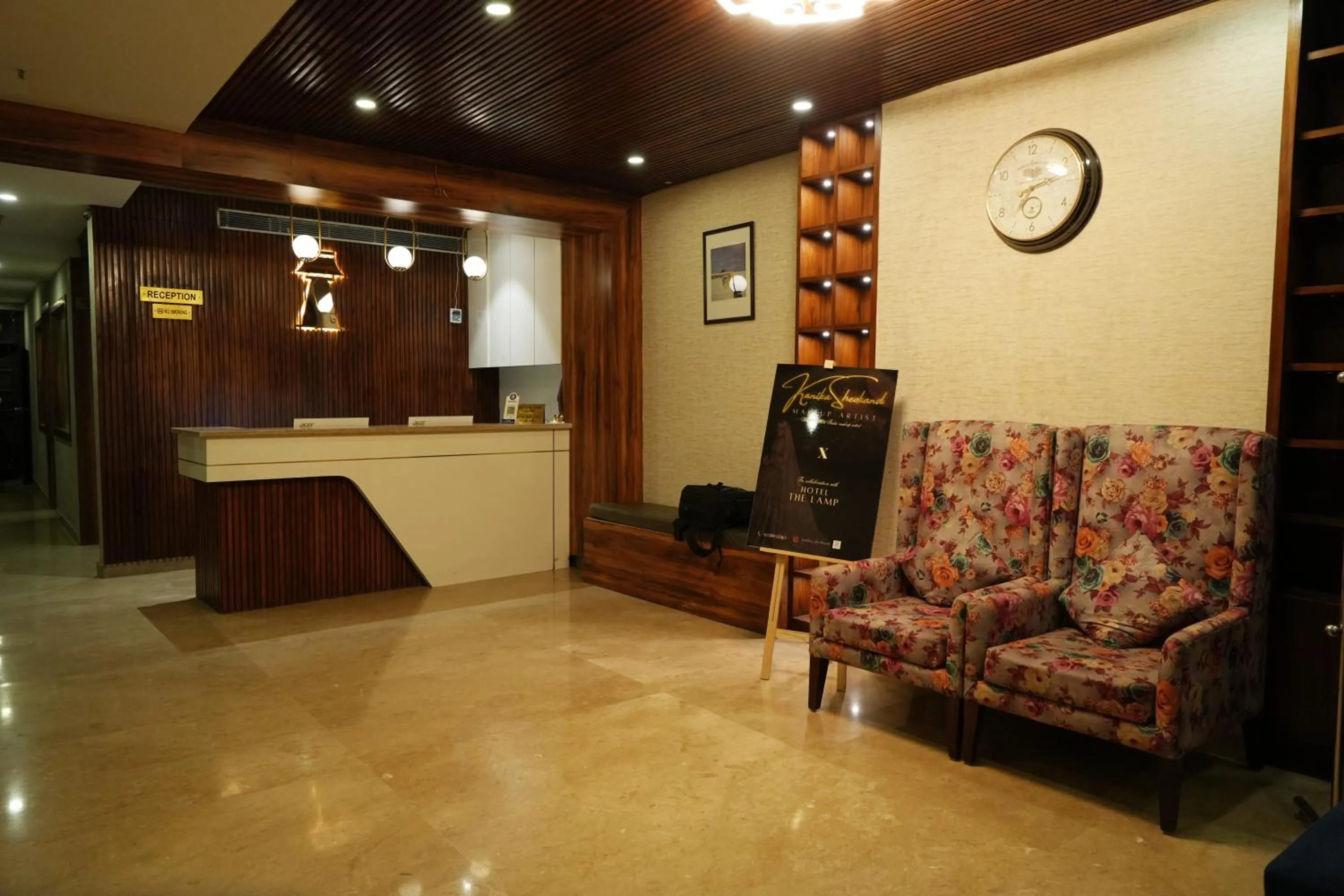 Property building in Hotel THE LAMP