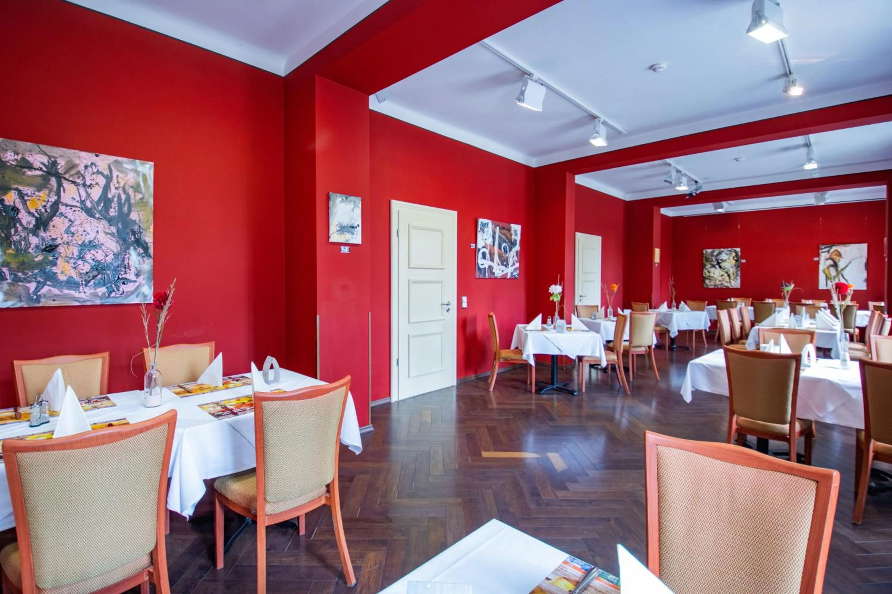 Restaurant/places to eat in SeeHotel Großräschen