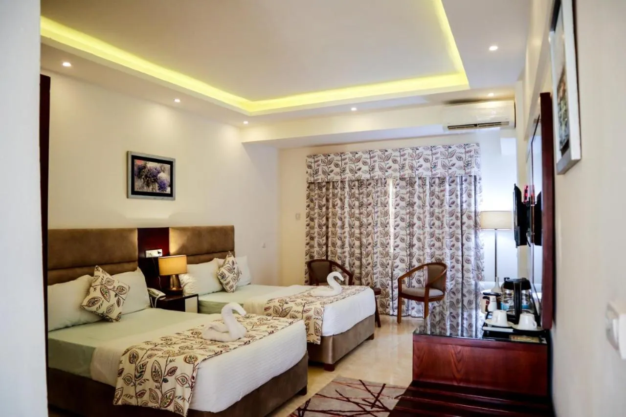 Bedroom, Bed in Jewel Matrouh Hotel