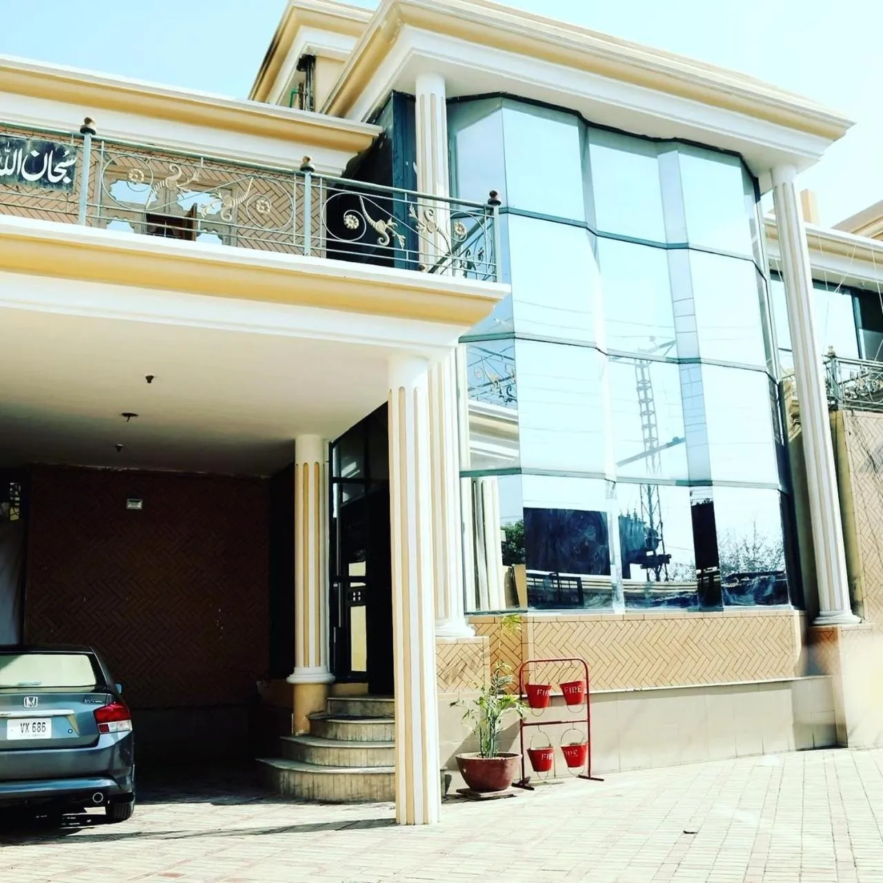 Property building in Hotel Serena Palace