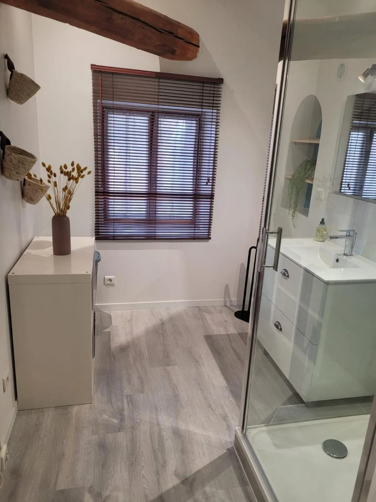 Bathroom in Les chambres de la Cotinière - Bord de Saône - St Jean de Losne