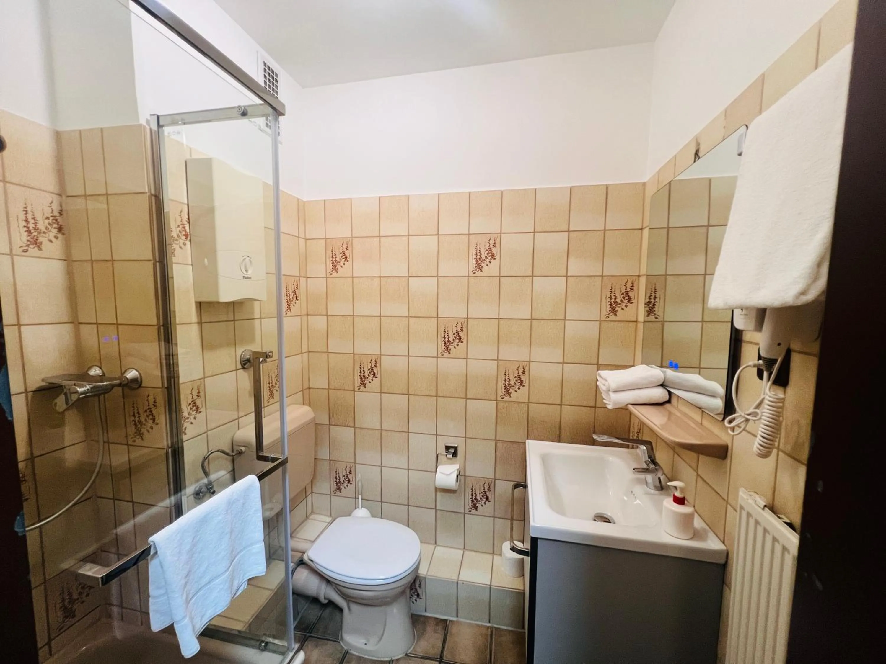 Shower in Hotel Am Flughafen