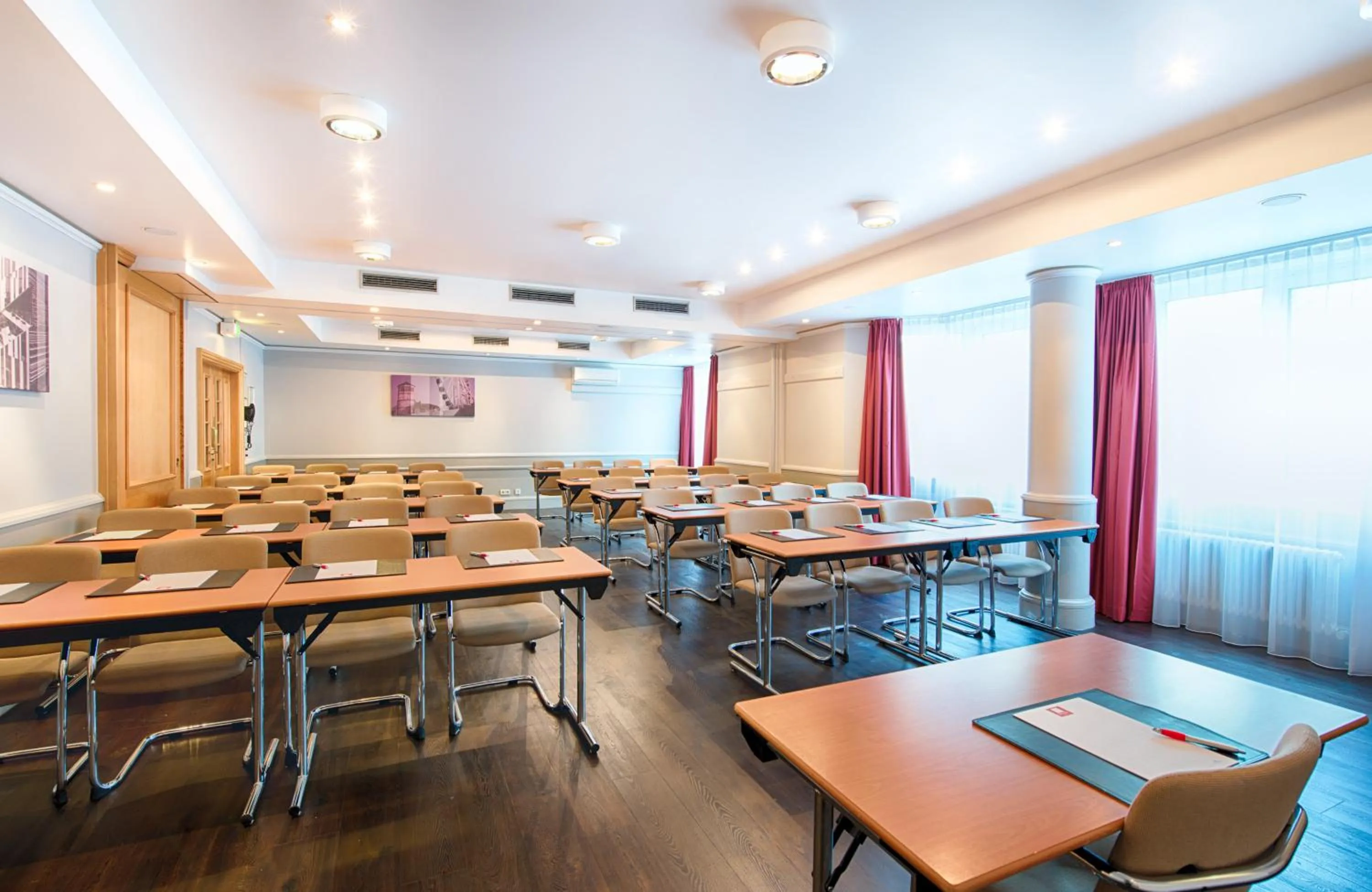 Meeting/conference room in Leonardo Hotel Düsseldorf City Center