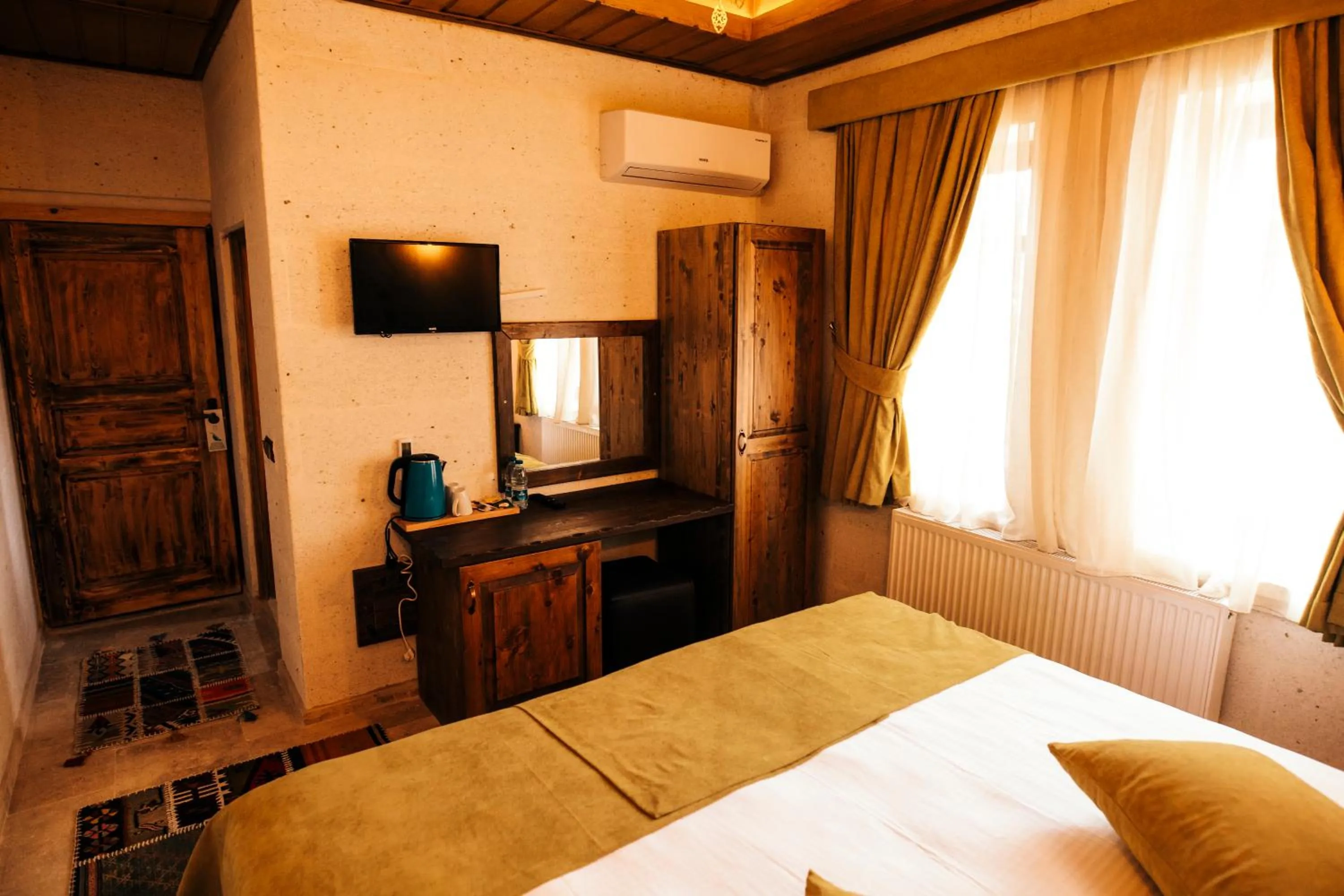 Photo of the whole room, Bed in Wonder of cappadocia