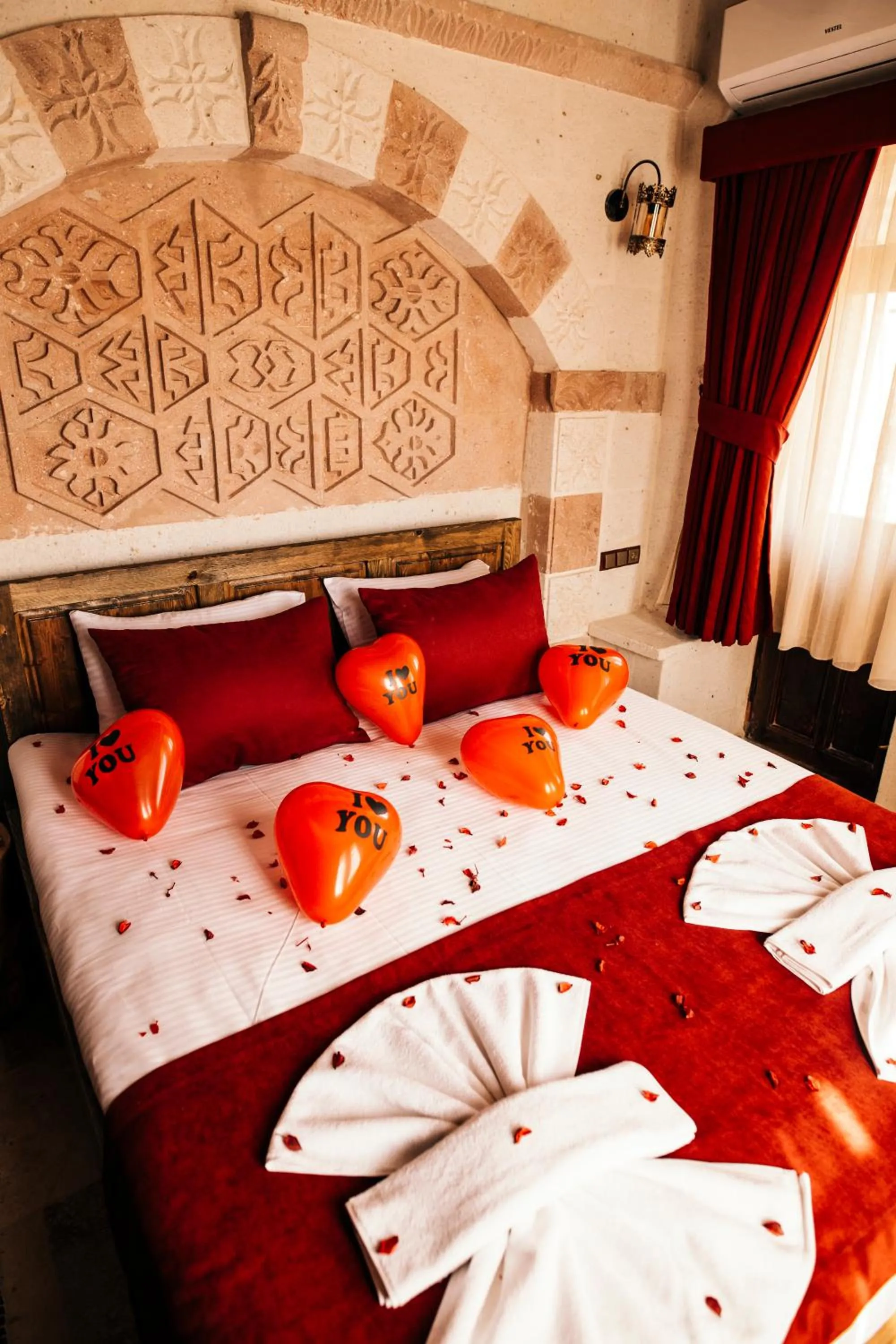 Photo of the whole room, Bed in Wonder of cappadocia