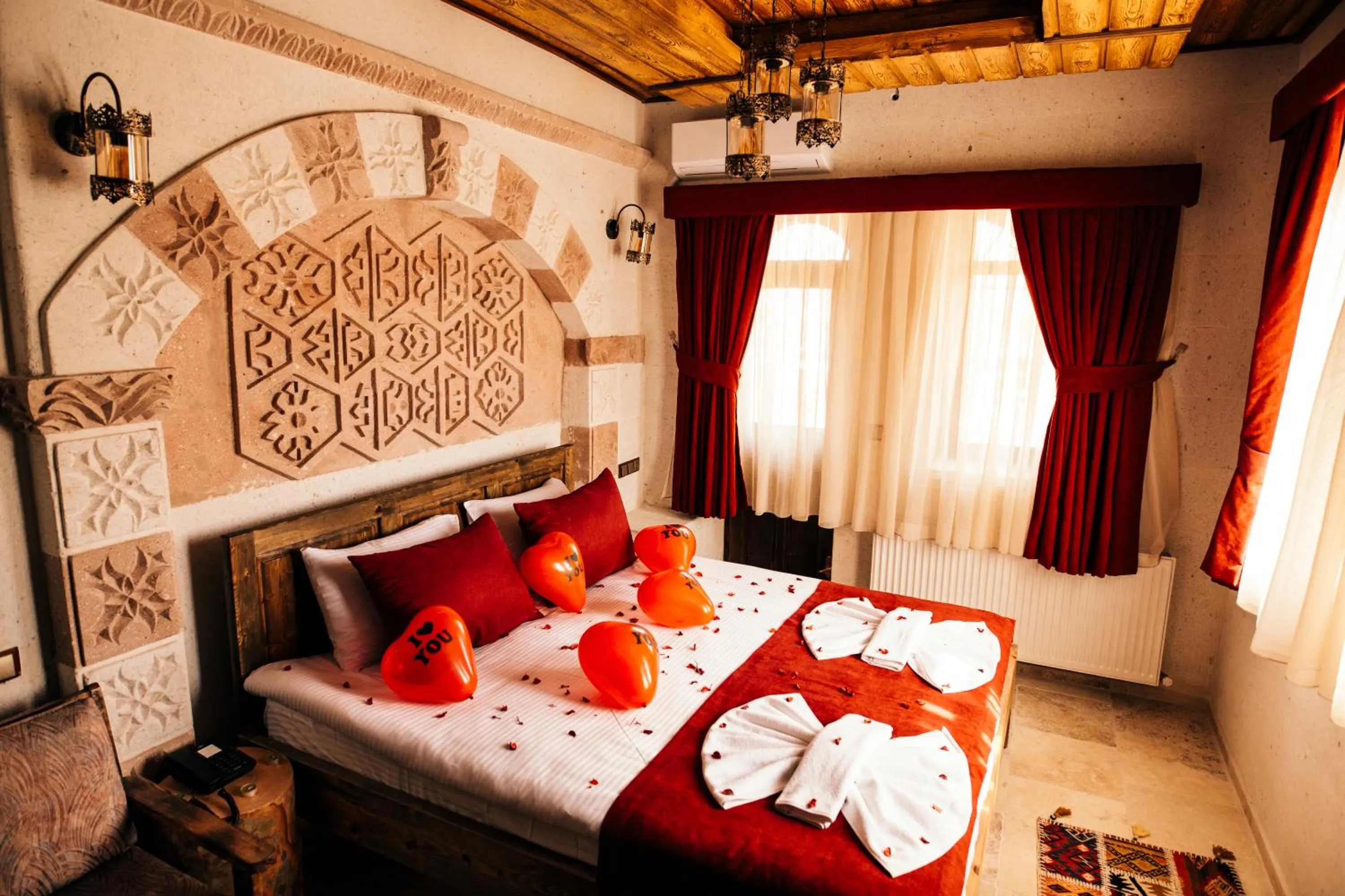 Photo of the whole room, Bed in Wonder of cappadocia