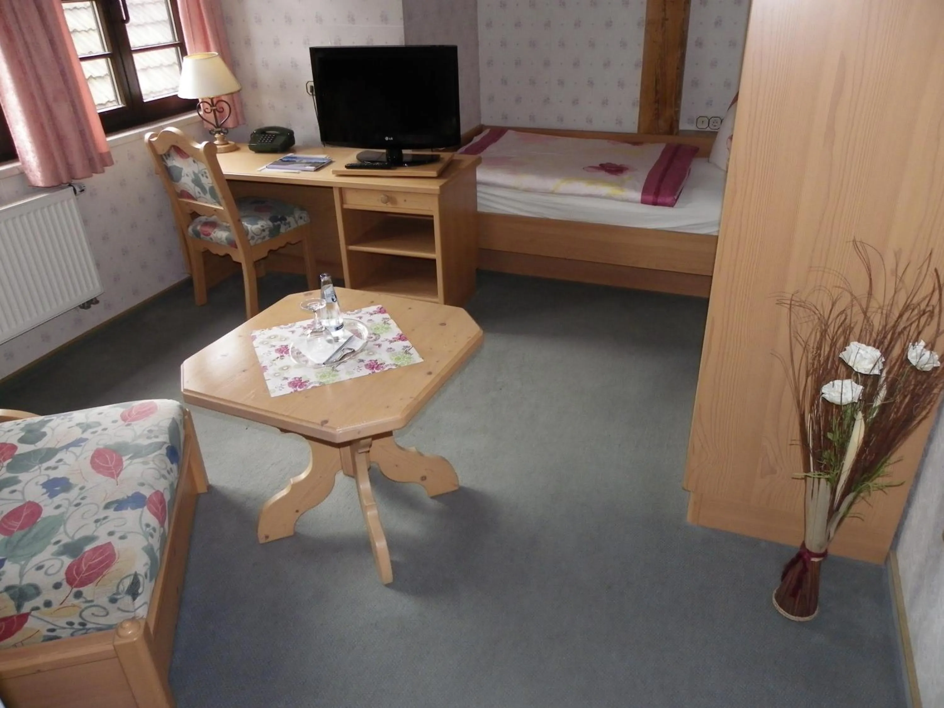 Bedroom, Bed in Hotel Wenzels Hof