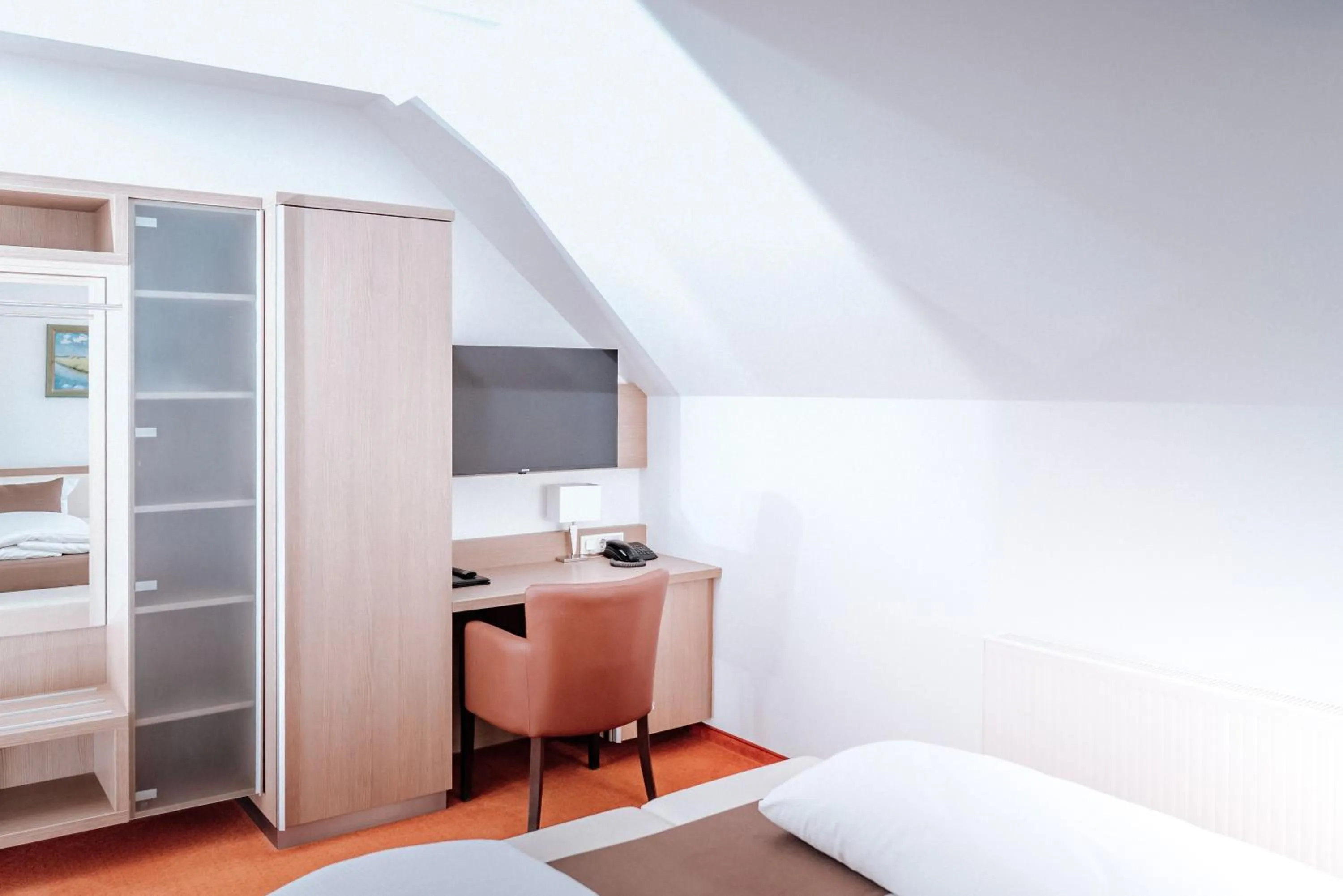 TV and multimedia, Bed in Hotelanlage Starick