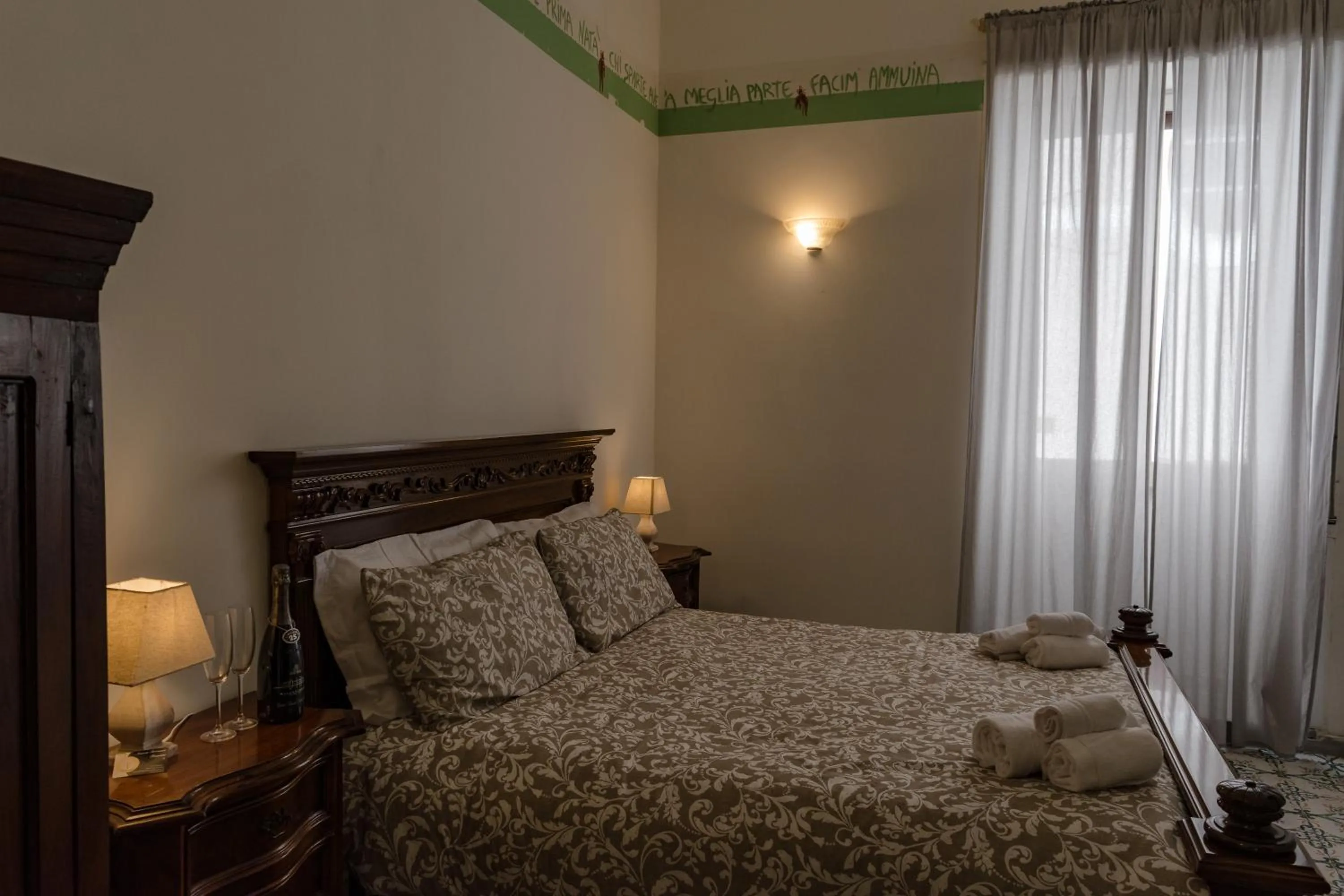 Photo of the whole room, Bed in Antica Terrazza Frascati