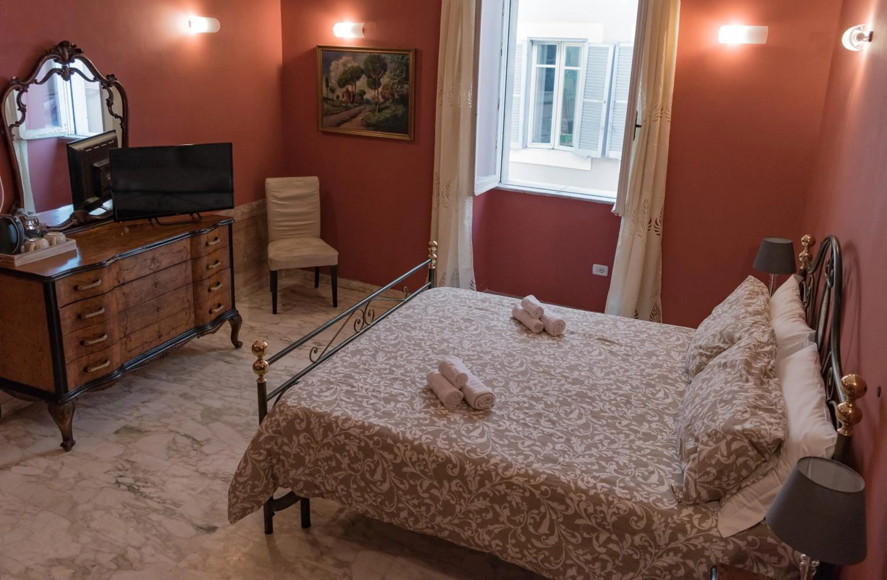 Photo of the whole room, Bed in Antica Terrazza Frascati