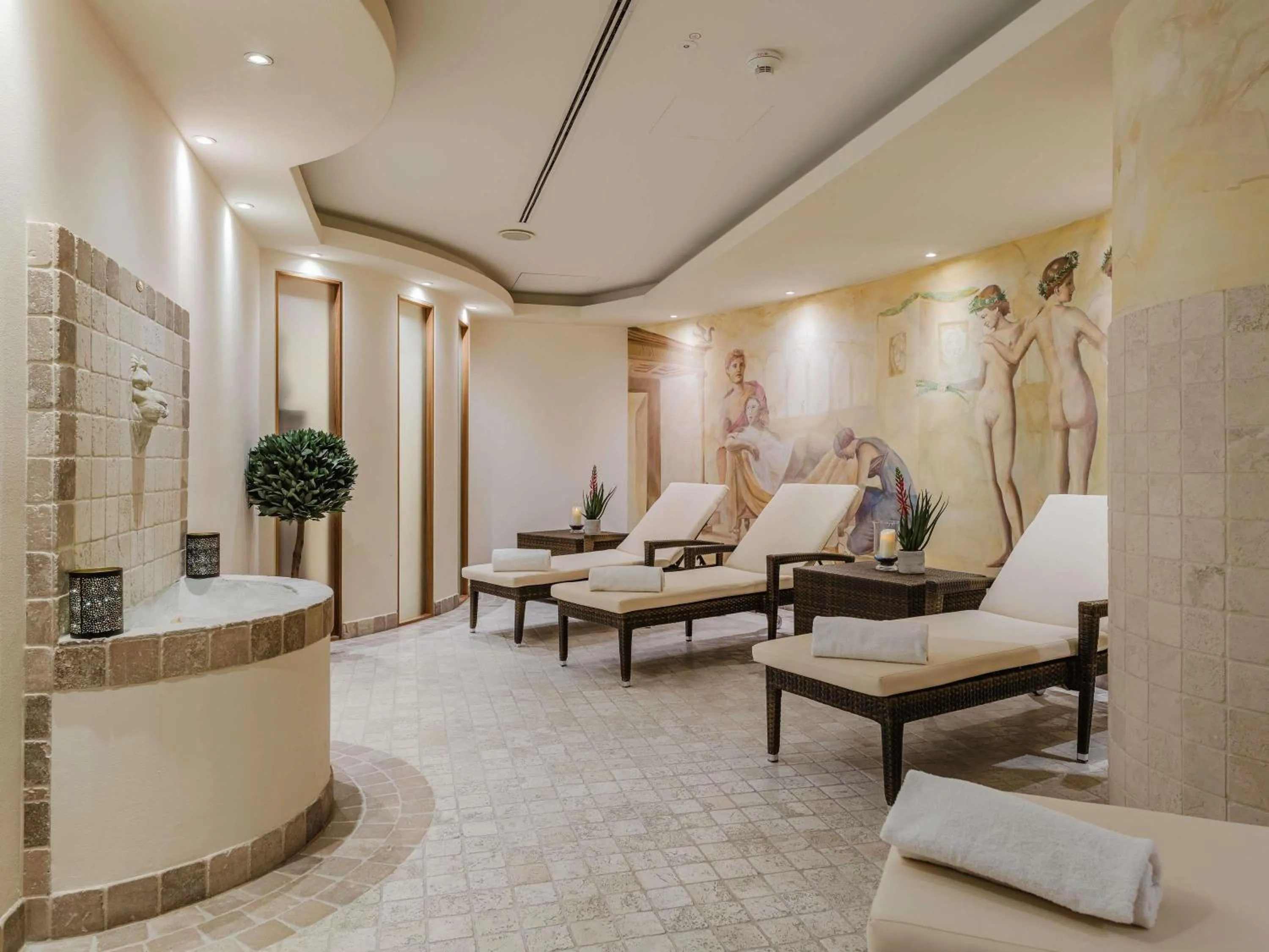 Spa and wellness centre/facilities in Hotel Mondial am Dom Cologne MGallery