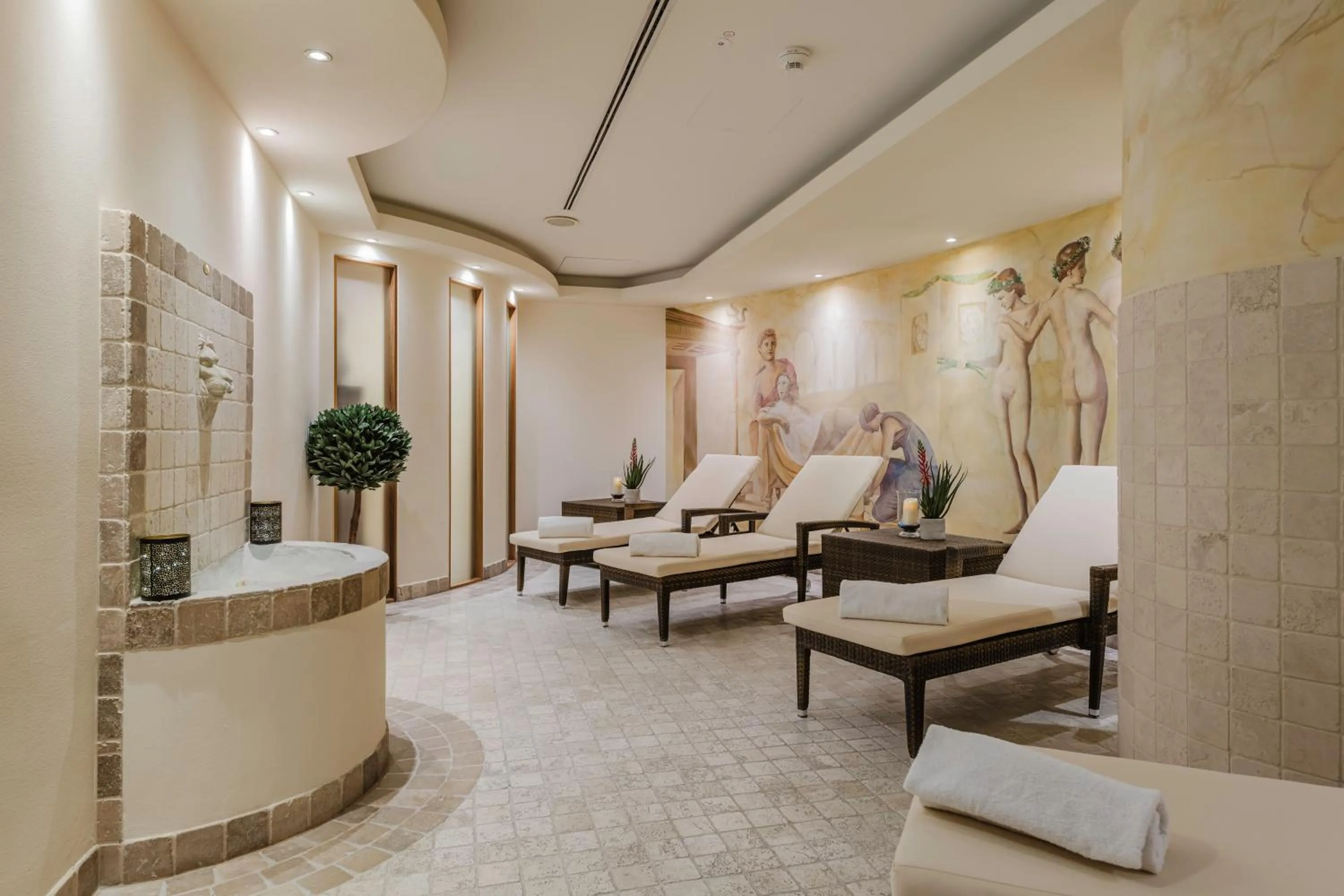 Spa and wellness centre/facilities in Hotel Mondial am Dom Cologne MGallery