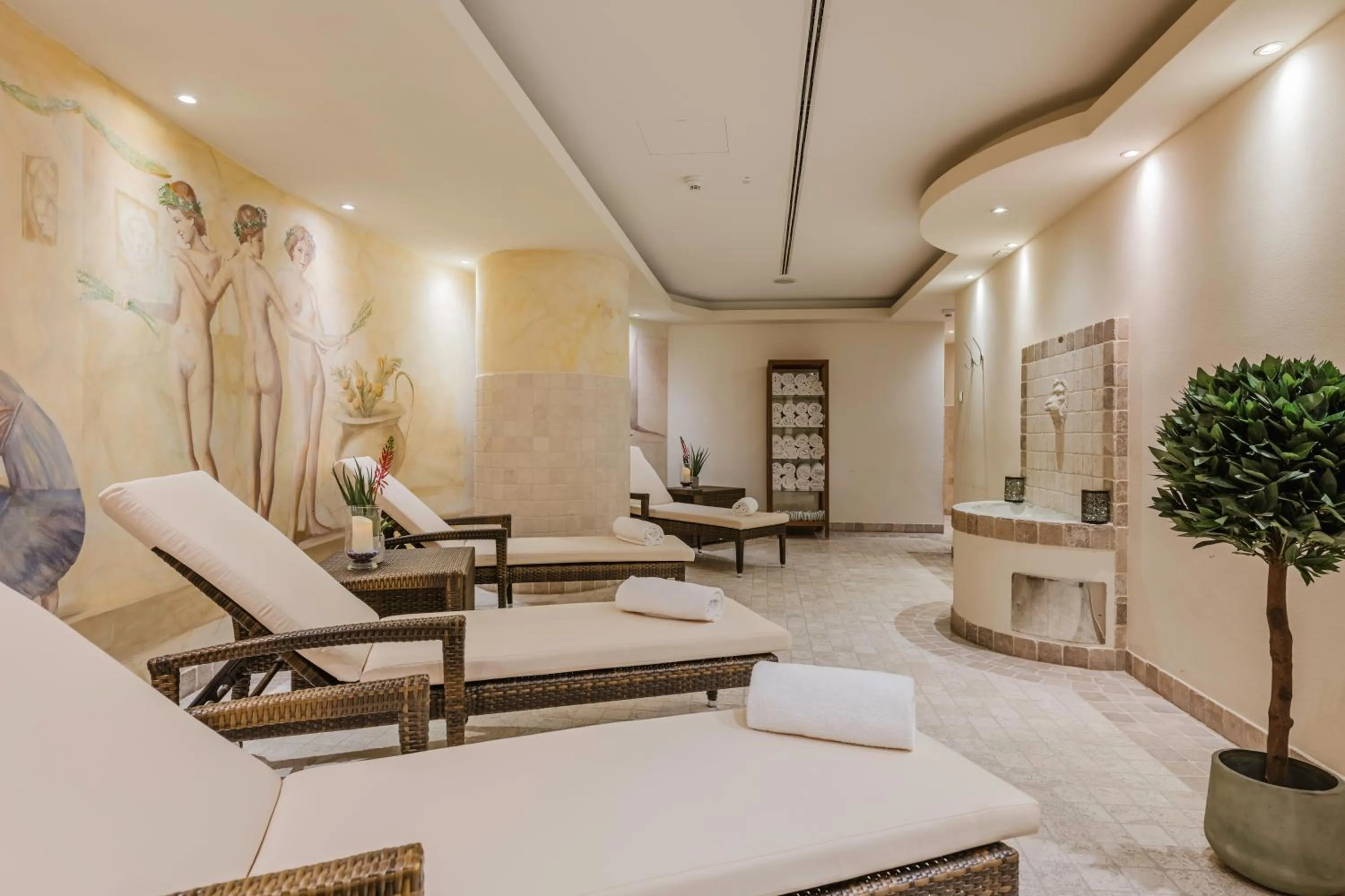 Spa and wellness centre/facilities in Hotel Mondial am Dom Cologne MGallery