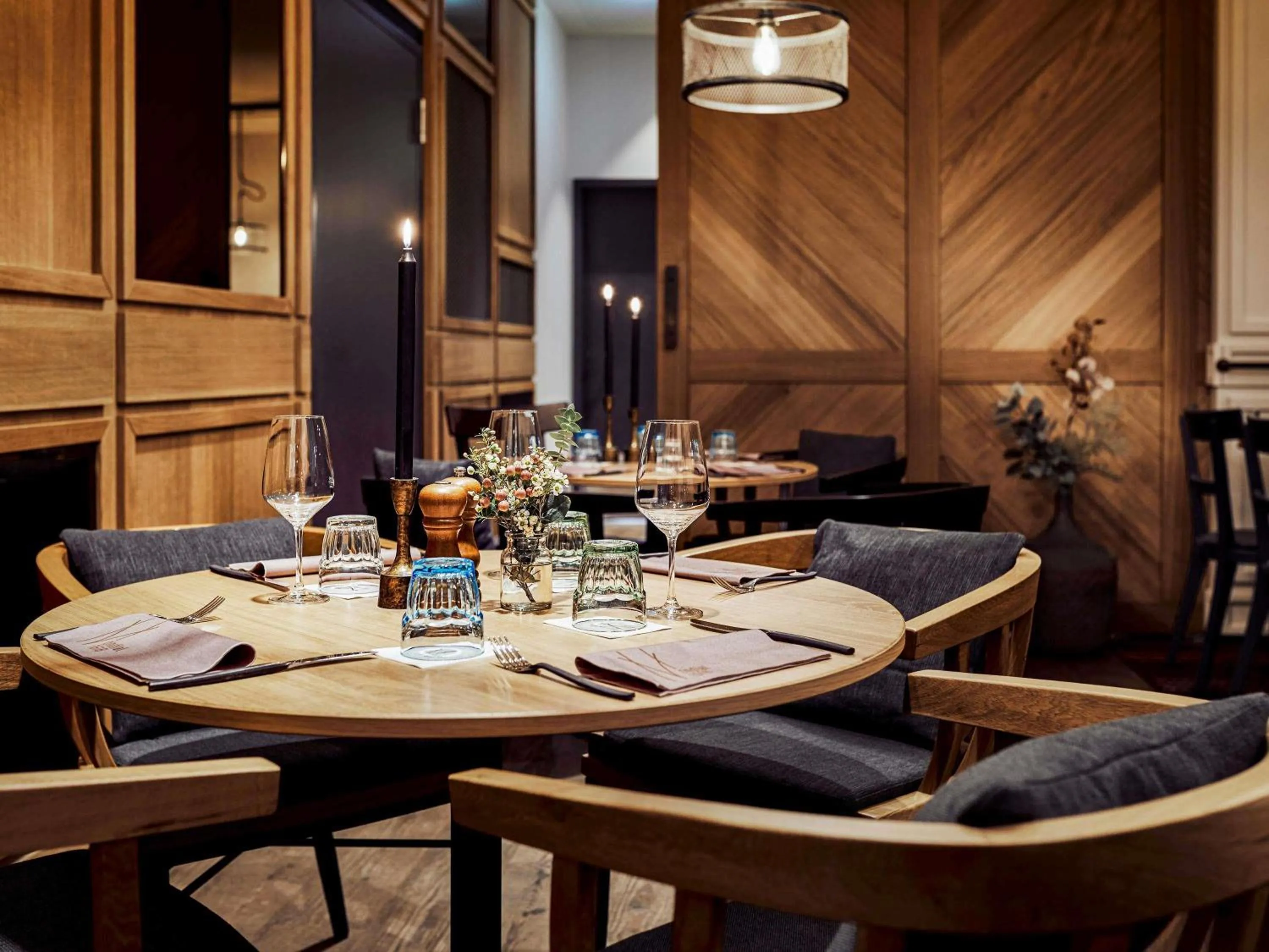 wedding in Hotel Mondial am Dom Cologne MGallery