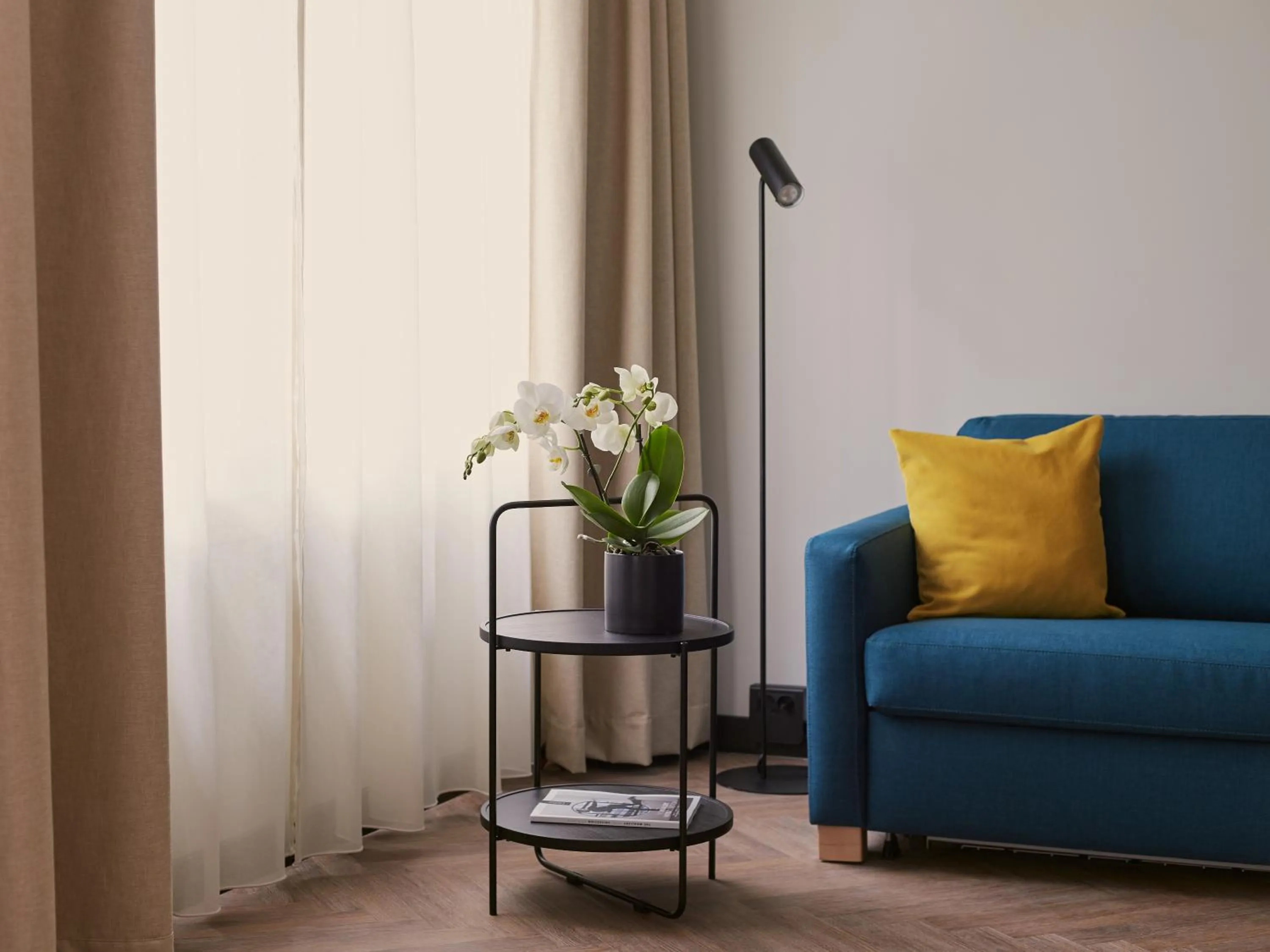 Photo of the whole room in Hotel Mondial am Dom Cologne MGallery