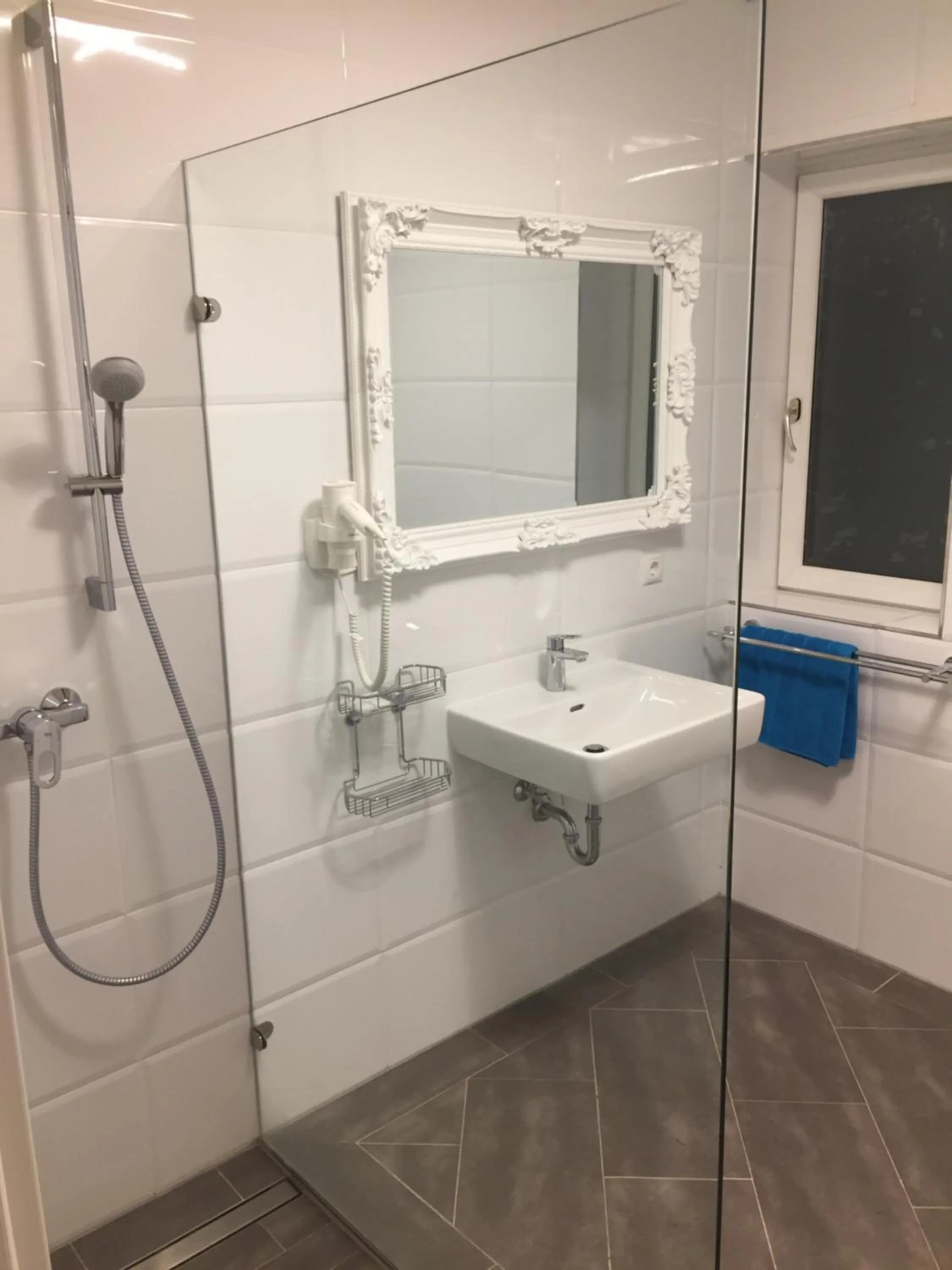 Bathroom in Hotel Restaurant Hesch