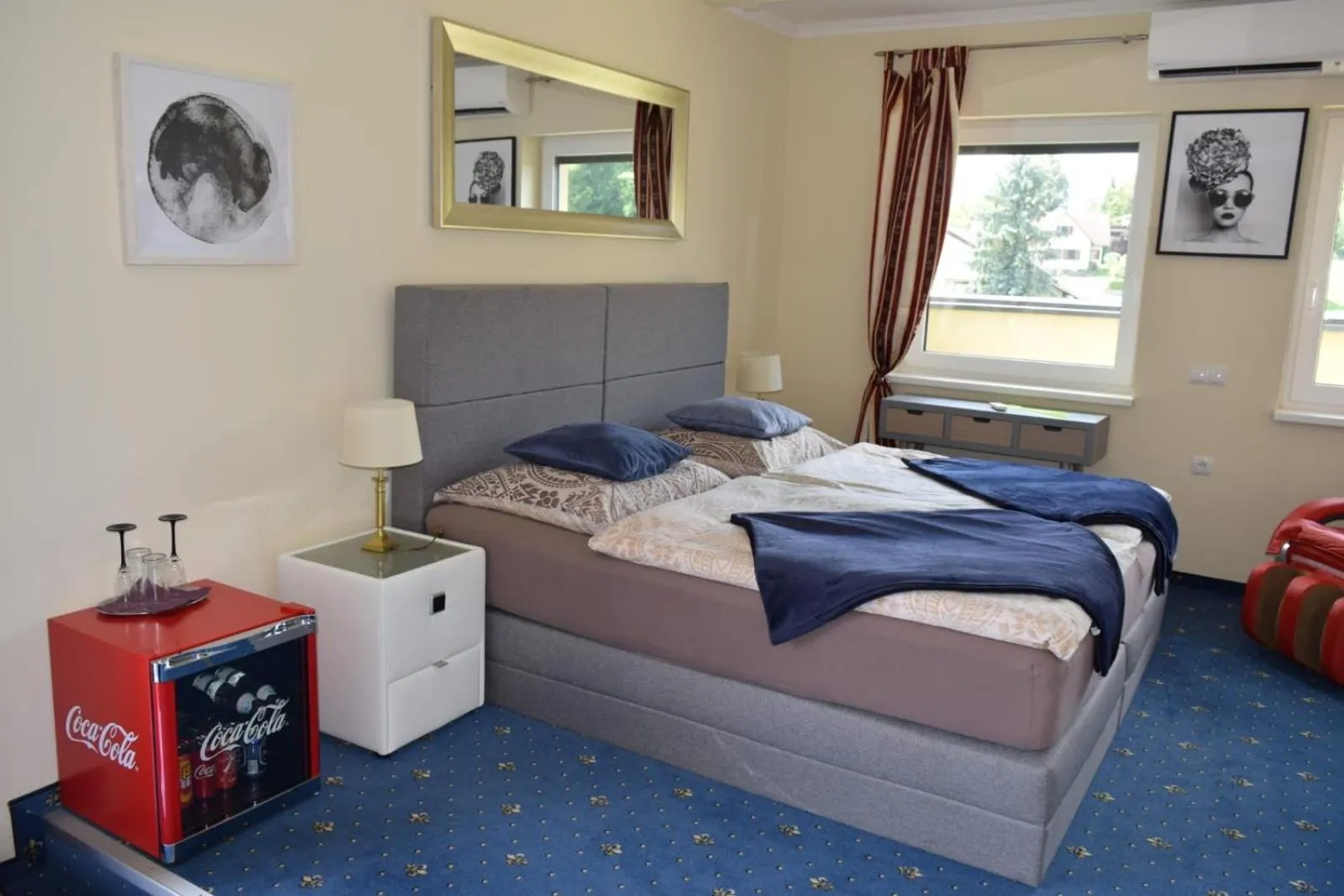 Bed in Hotel Restaurant Hesch