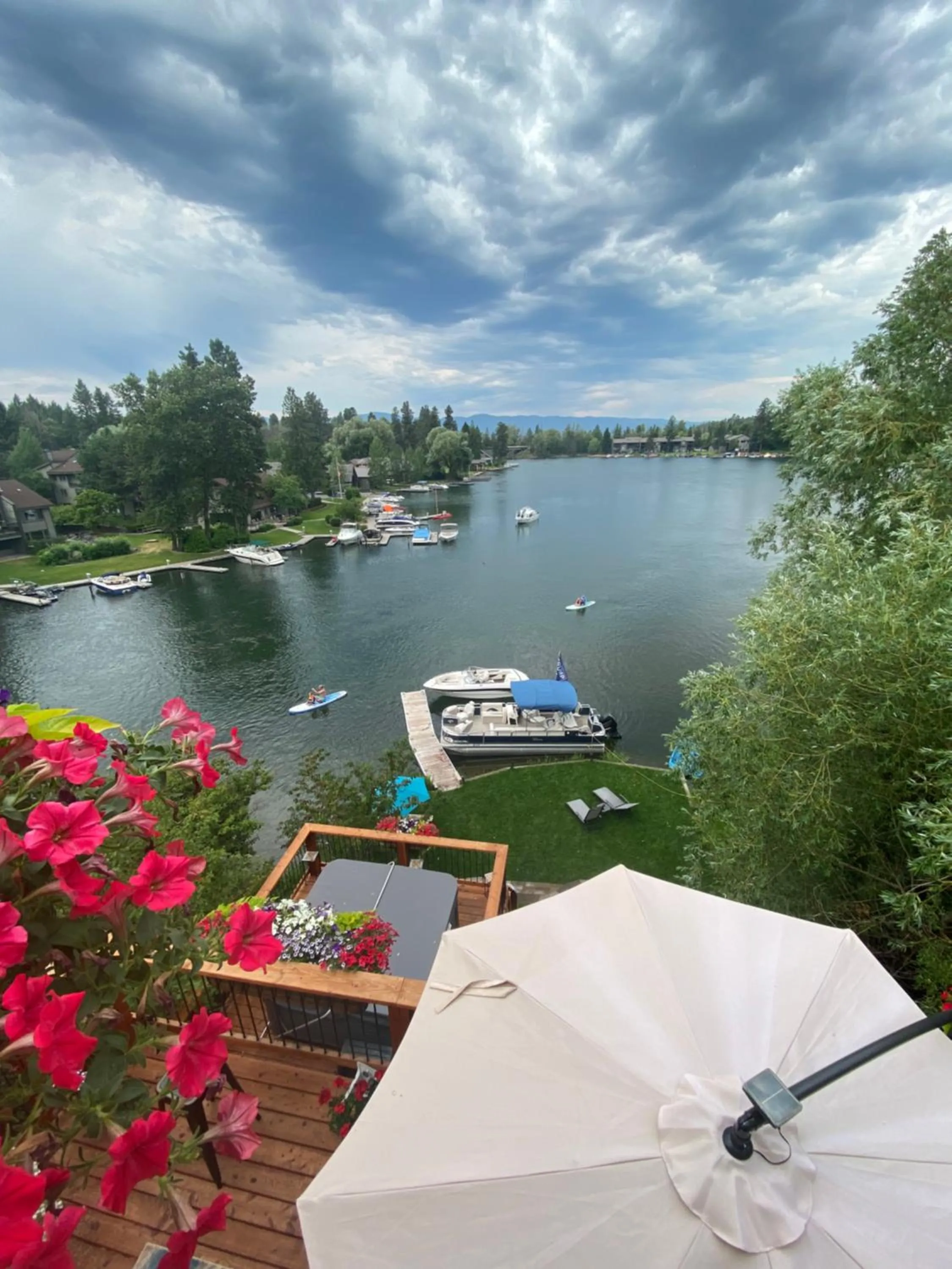 Hot Tub in THE INN Bigfork Bay