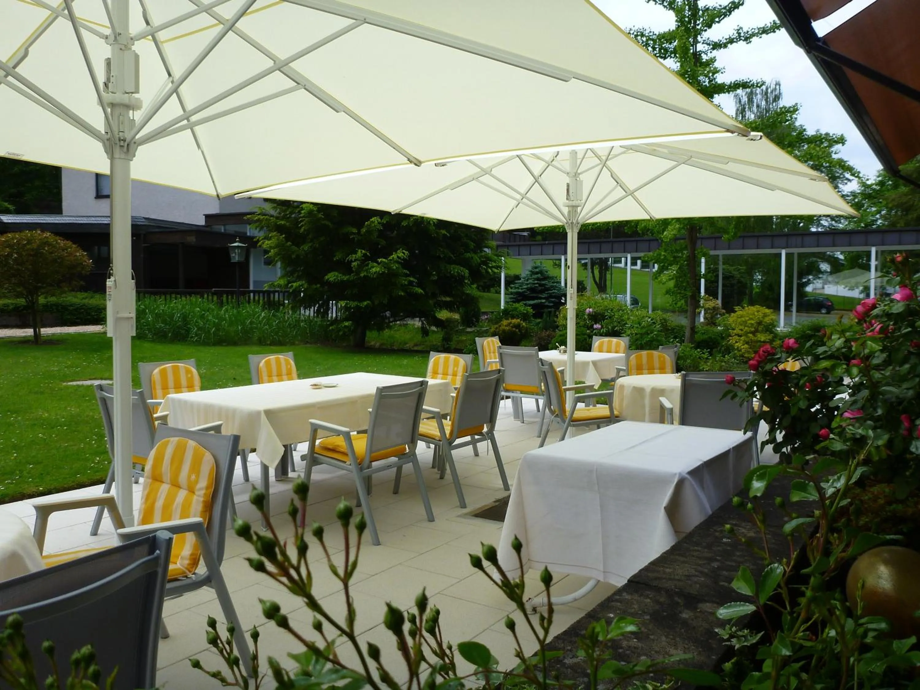 Patio in Romantik Waldhotel Mangold