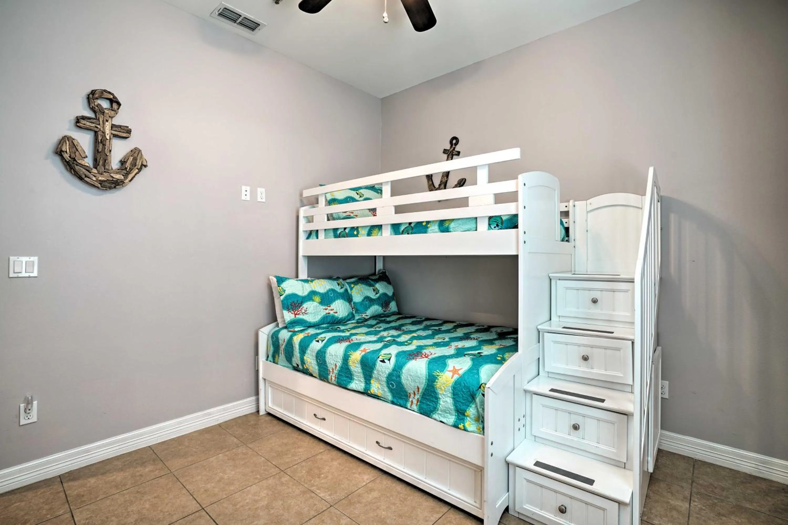 Bed in Updated Fiesta Isles Condo with Bay Views and Pool!