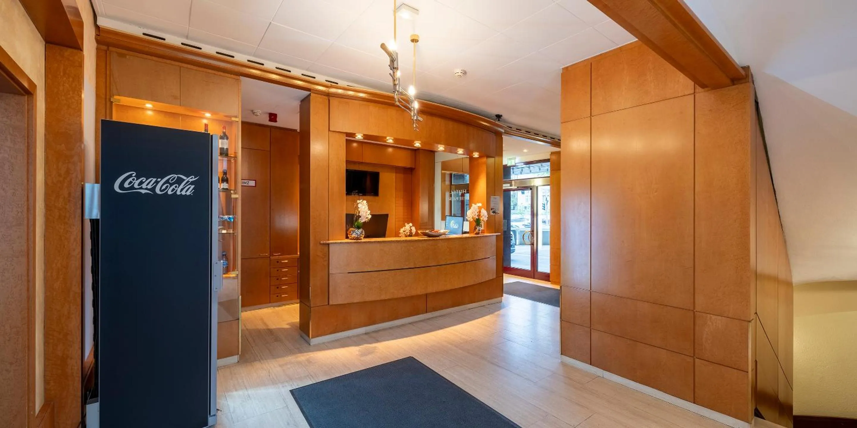 Lobby or reception in PLAZA INN Rieker Stuttgart Hauptbahnhof