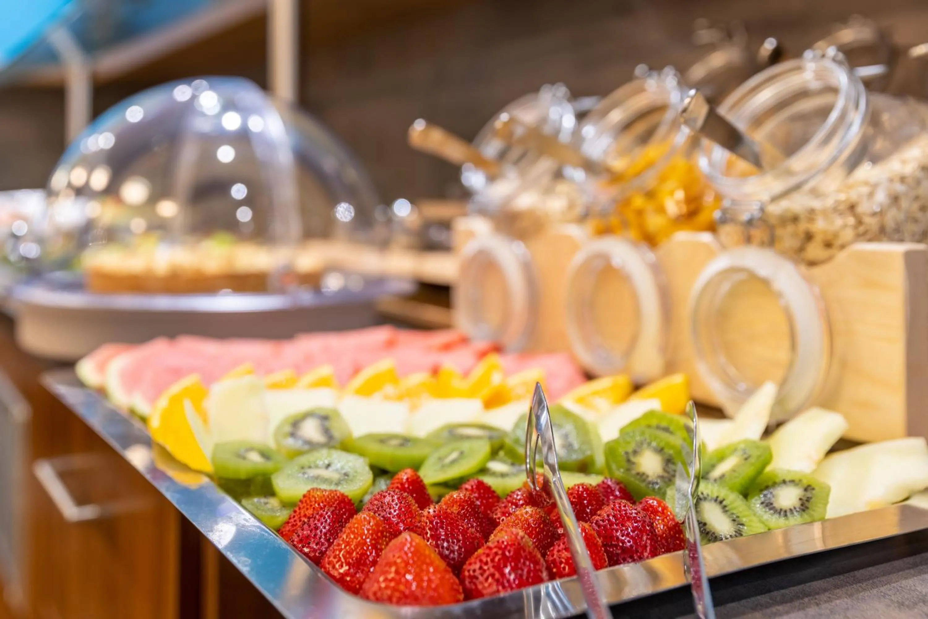 Buffet breakfast in Trip Inn Hotel Messe Westend