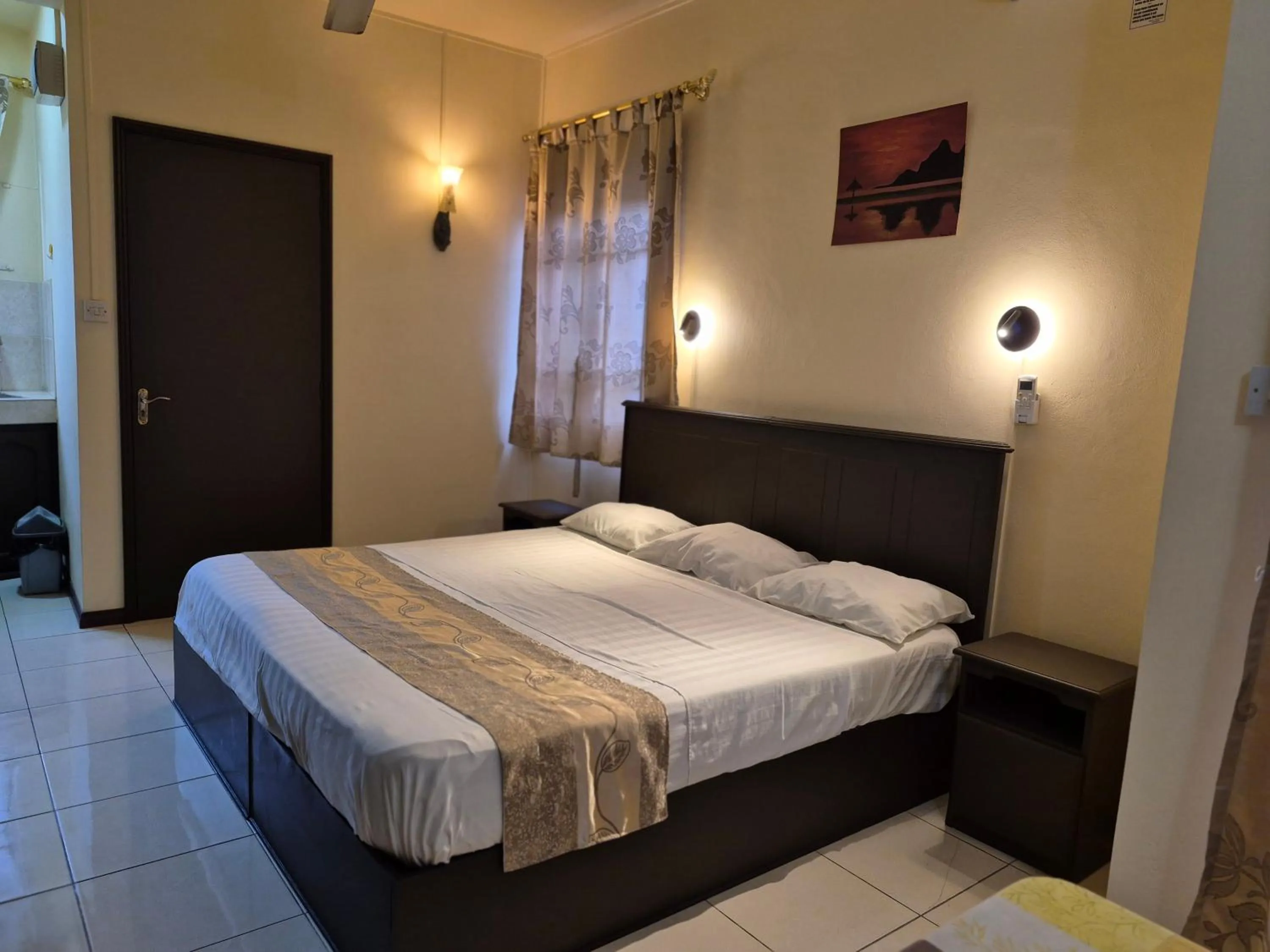 Bed in Monalysa Holidays