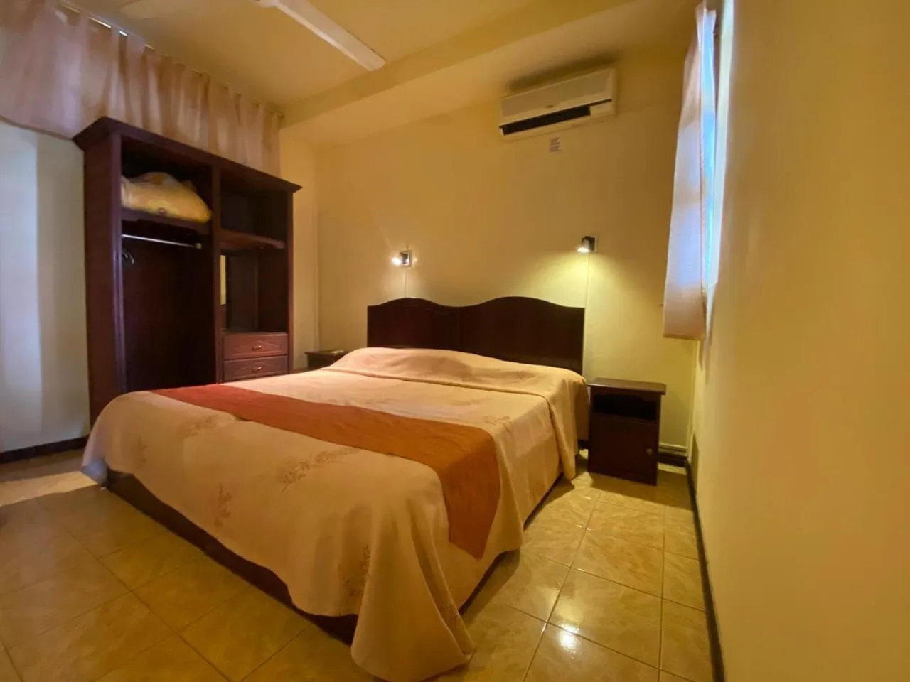 Bed in Monalysa Holidays