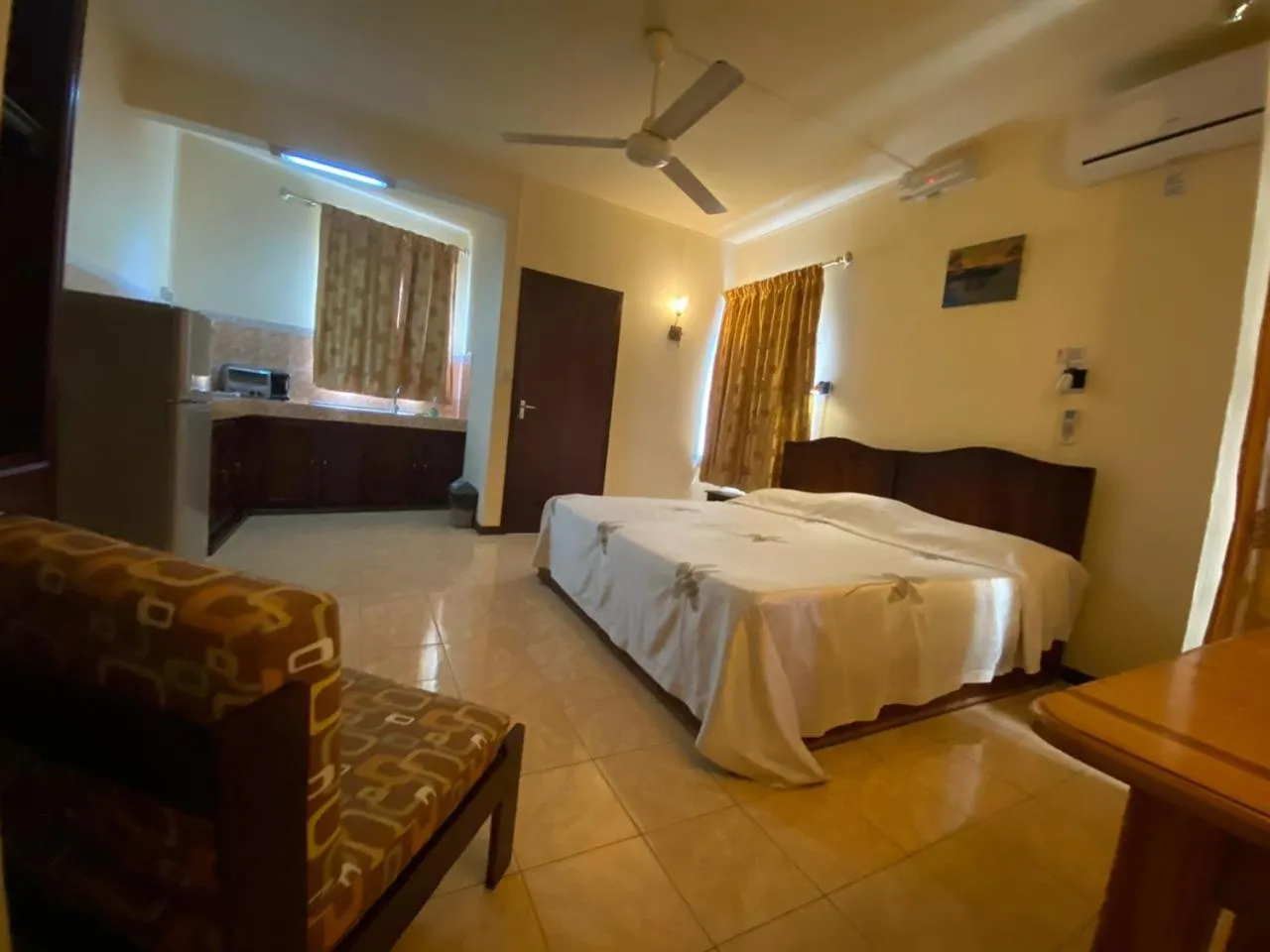 Bed in Monalysa Holidays