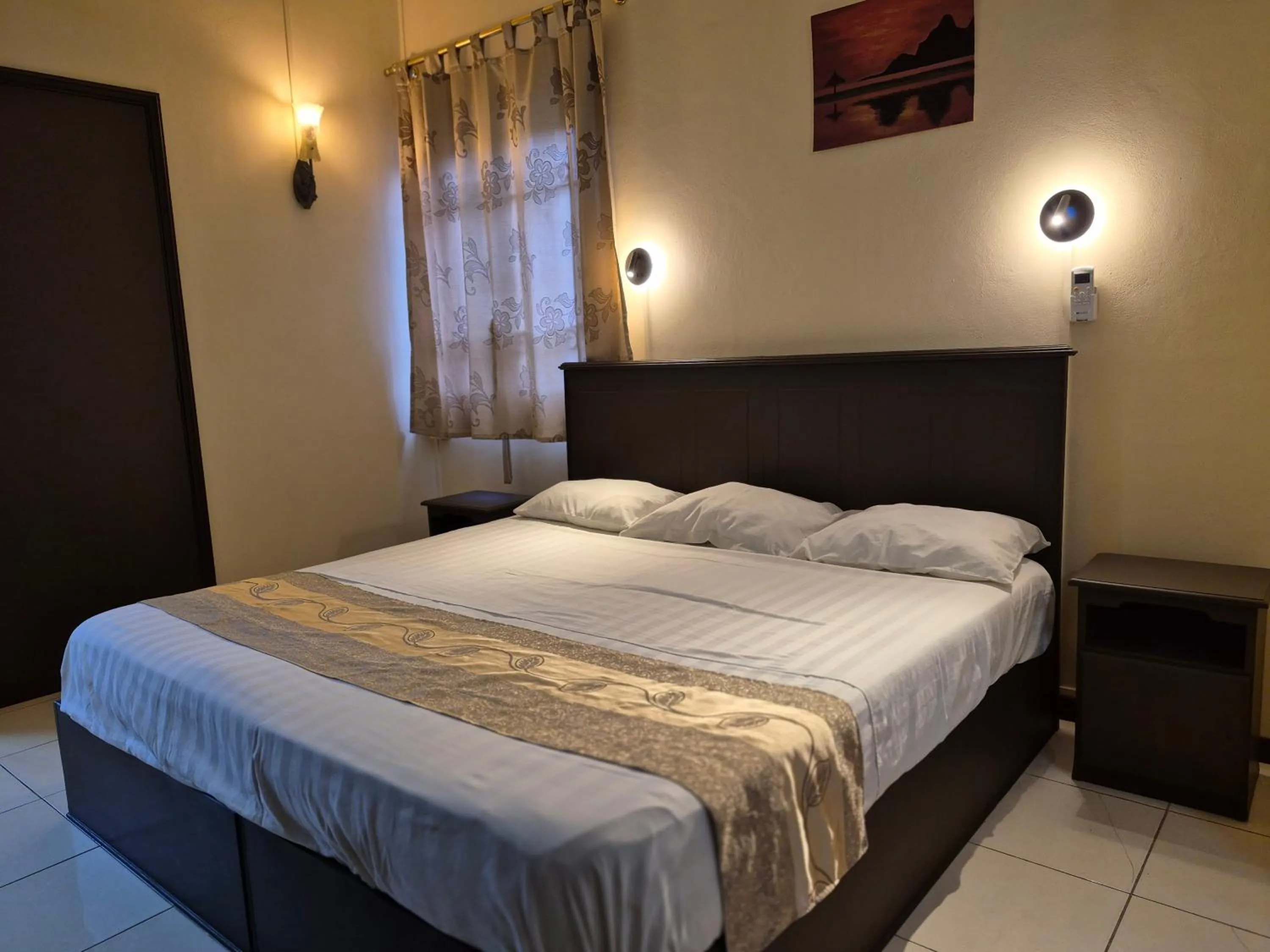 Bed in Monalysa Holidays