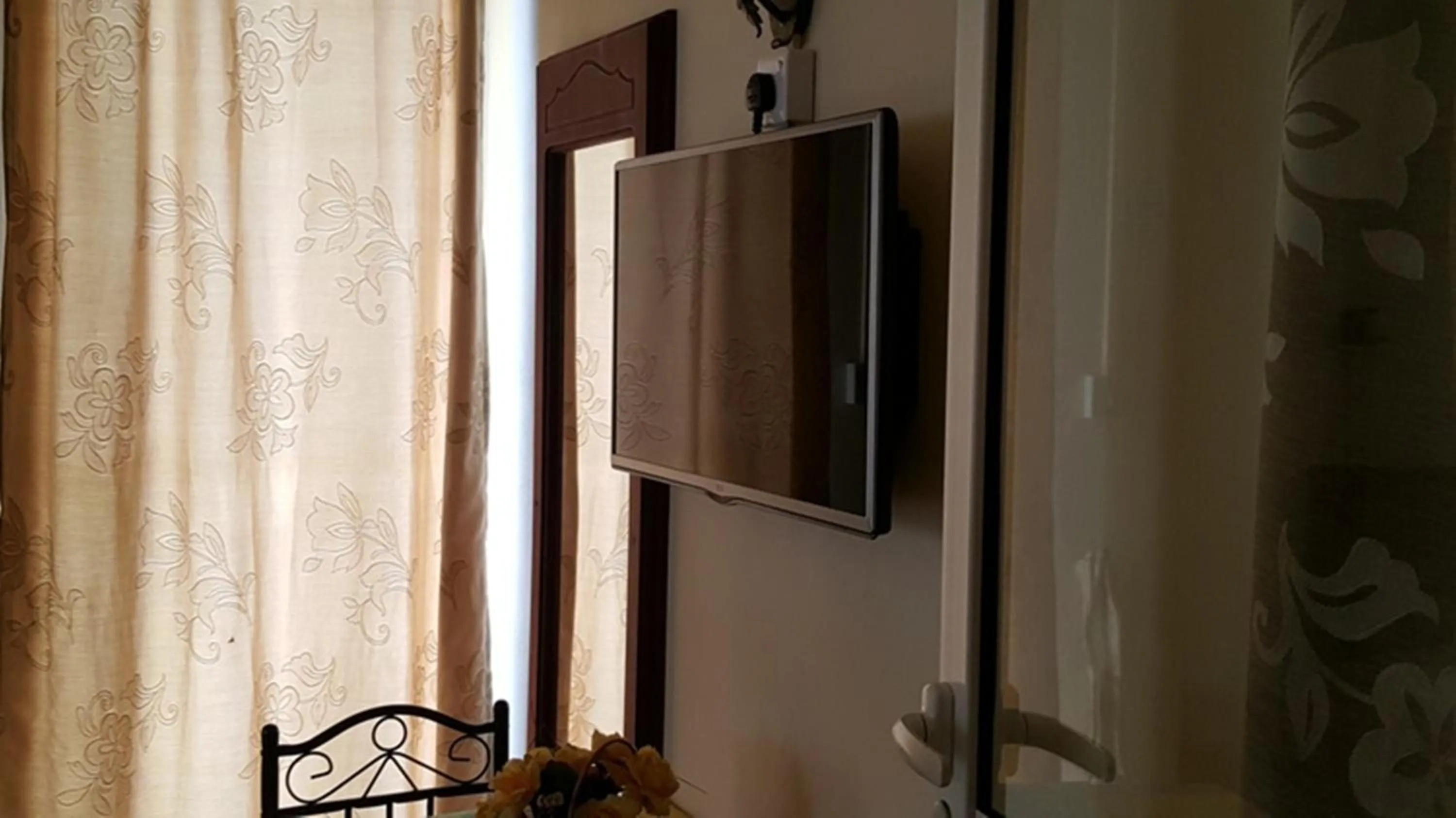 Bedroom in Monalysa Holidays