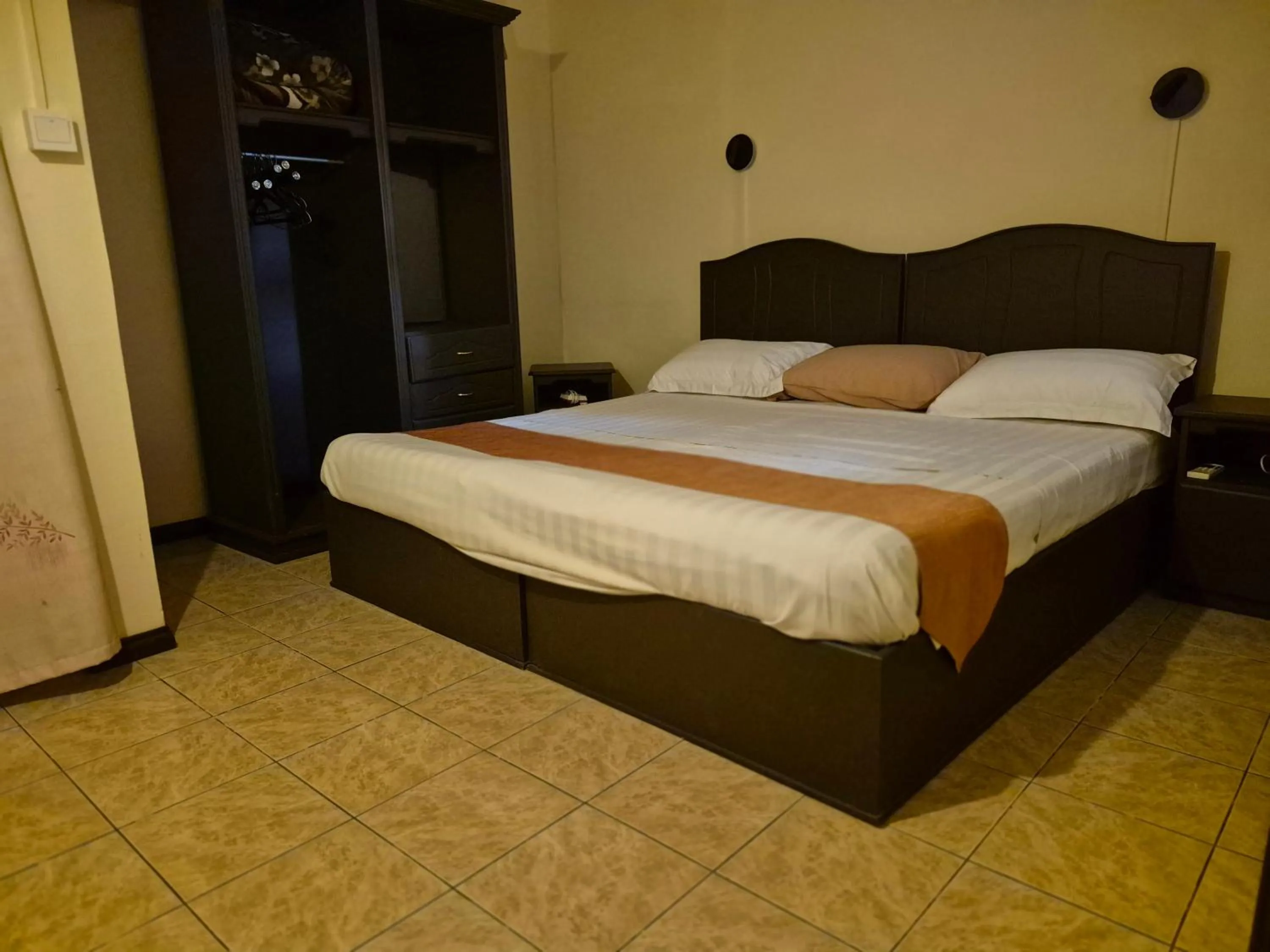 Bed in Monalysa Holidays