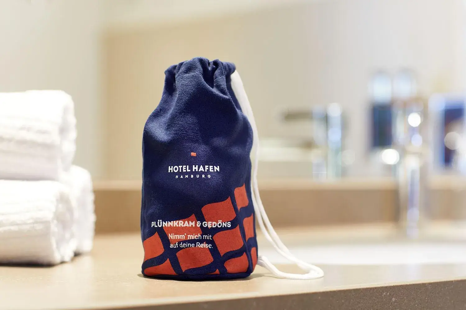 Sailor - Single Room in Hotel Hafen Hamburg Sailor - Single Room in Hotel Hafen Hamburg