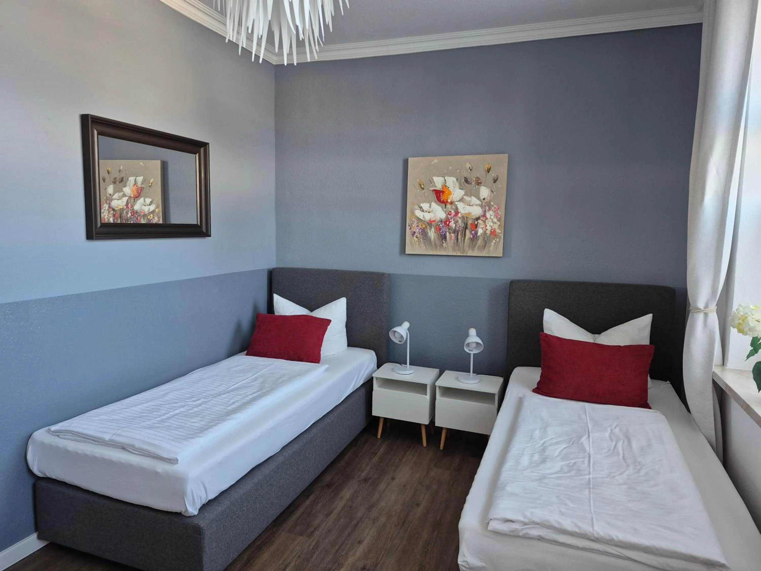 older children, Bed in Cityhotel Bernburg