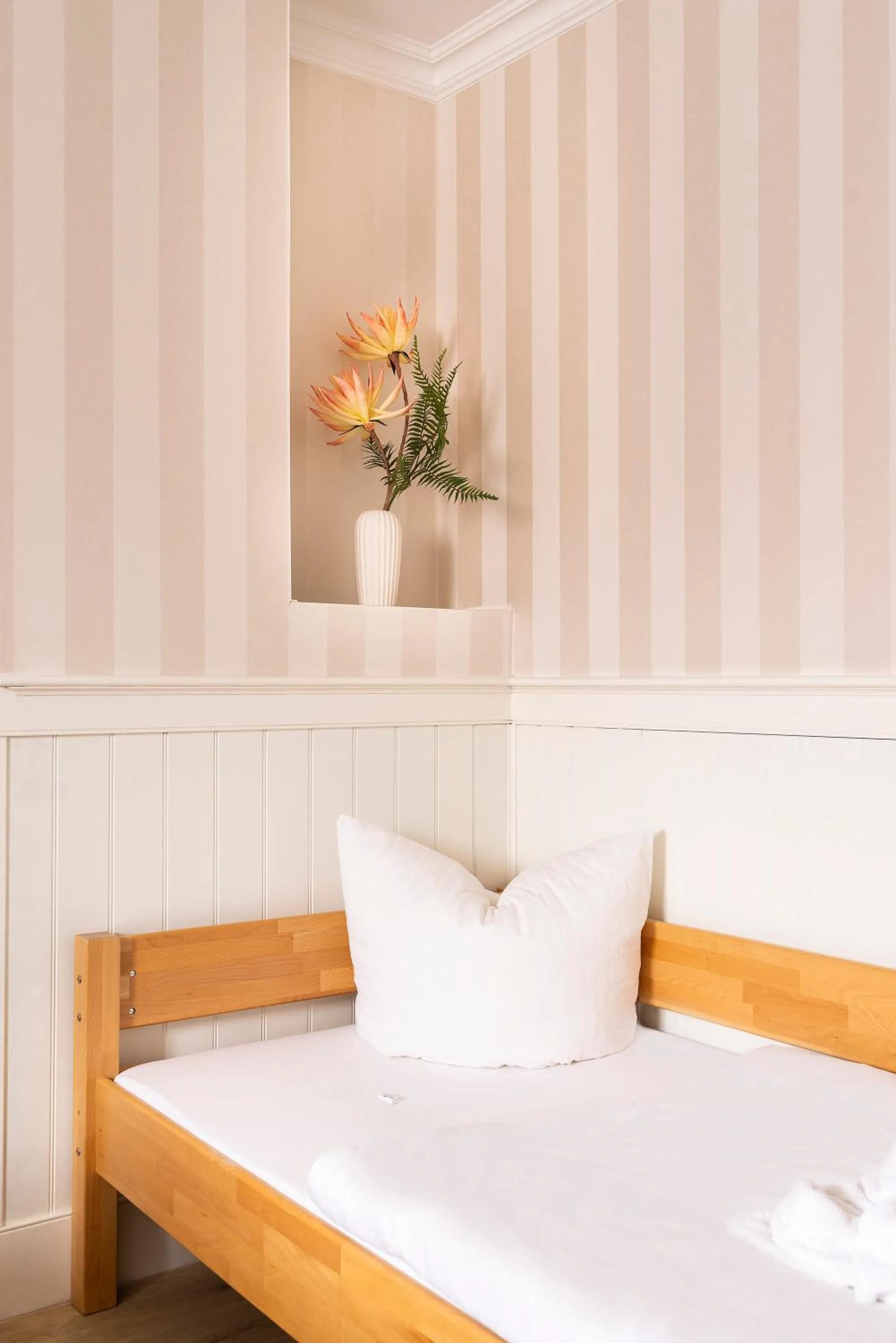 Bed in Cityhotel Bernburg