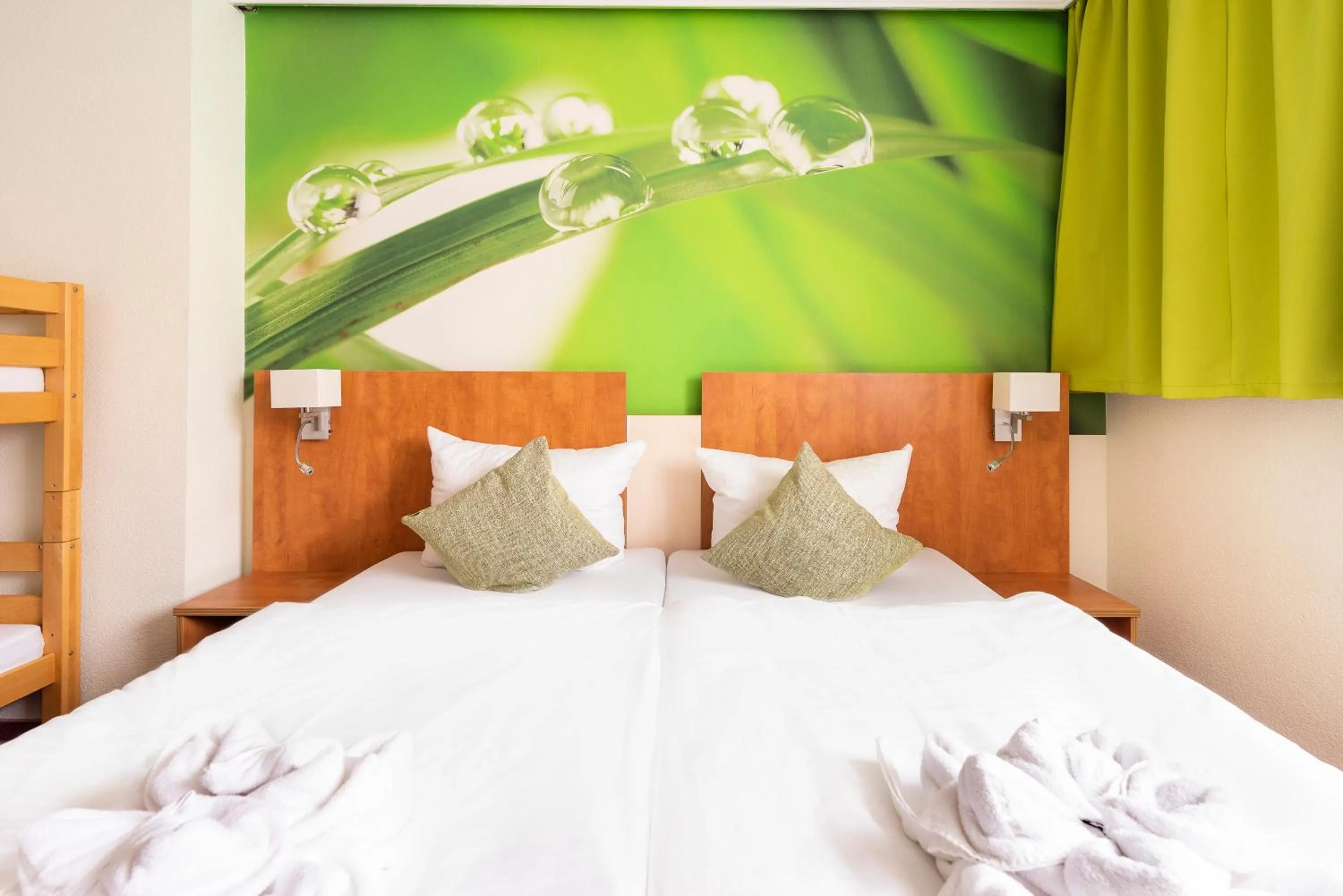 Bed in Cityhotel Bernburg