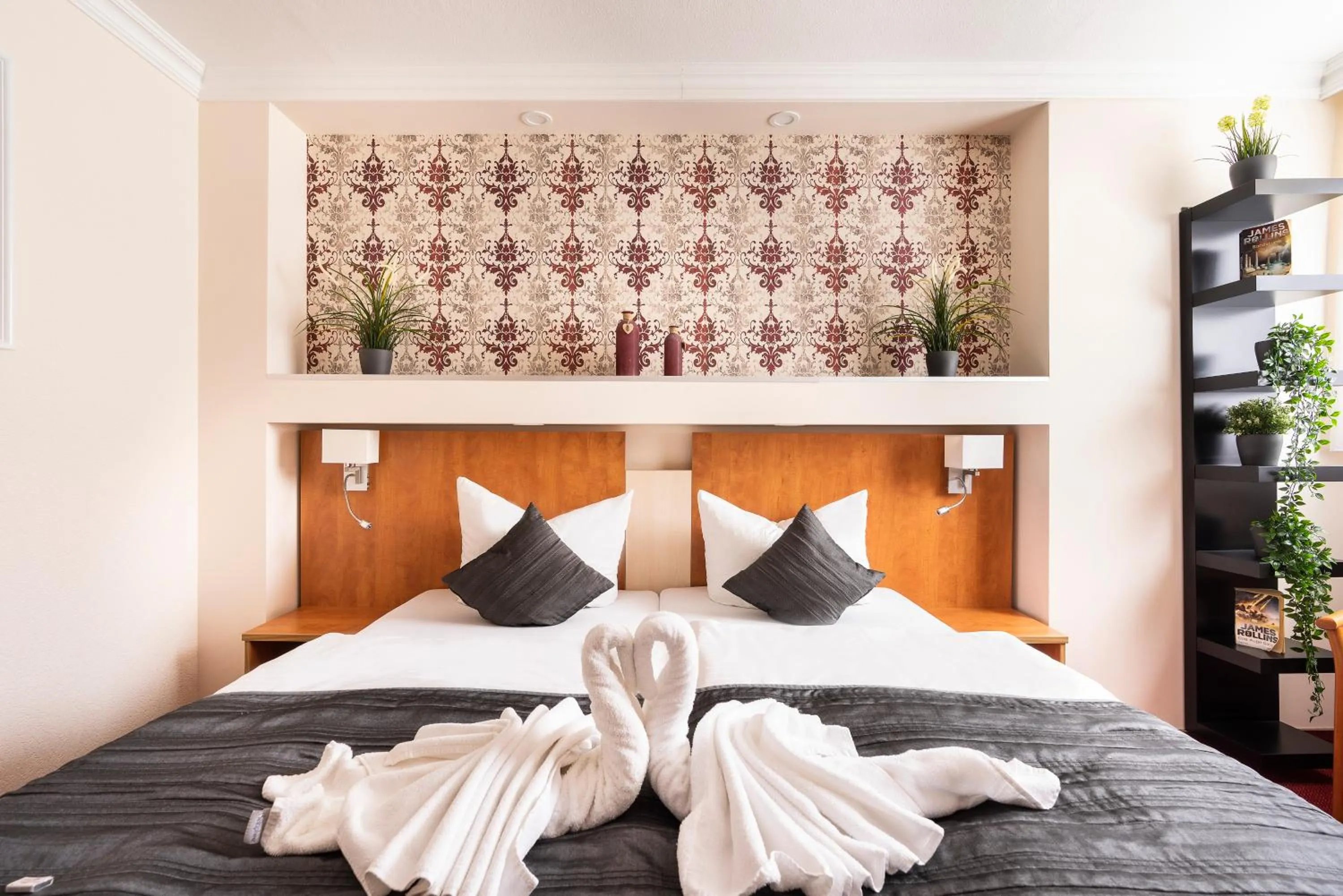 Bed in Cityhotel Bernburg