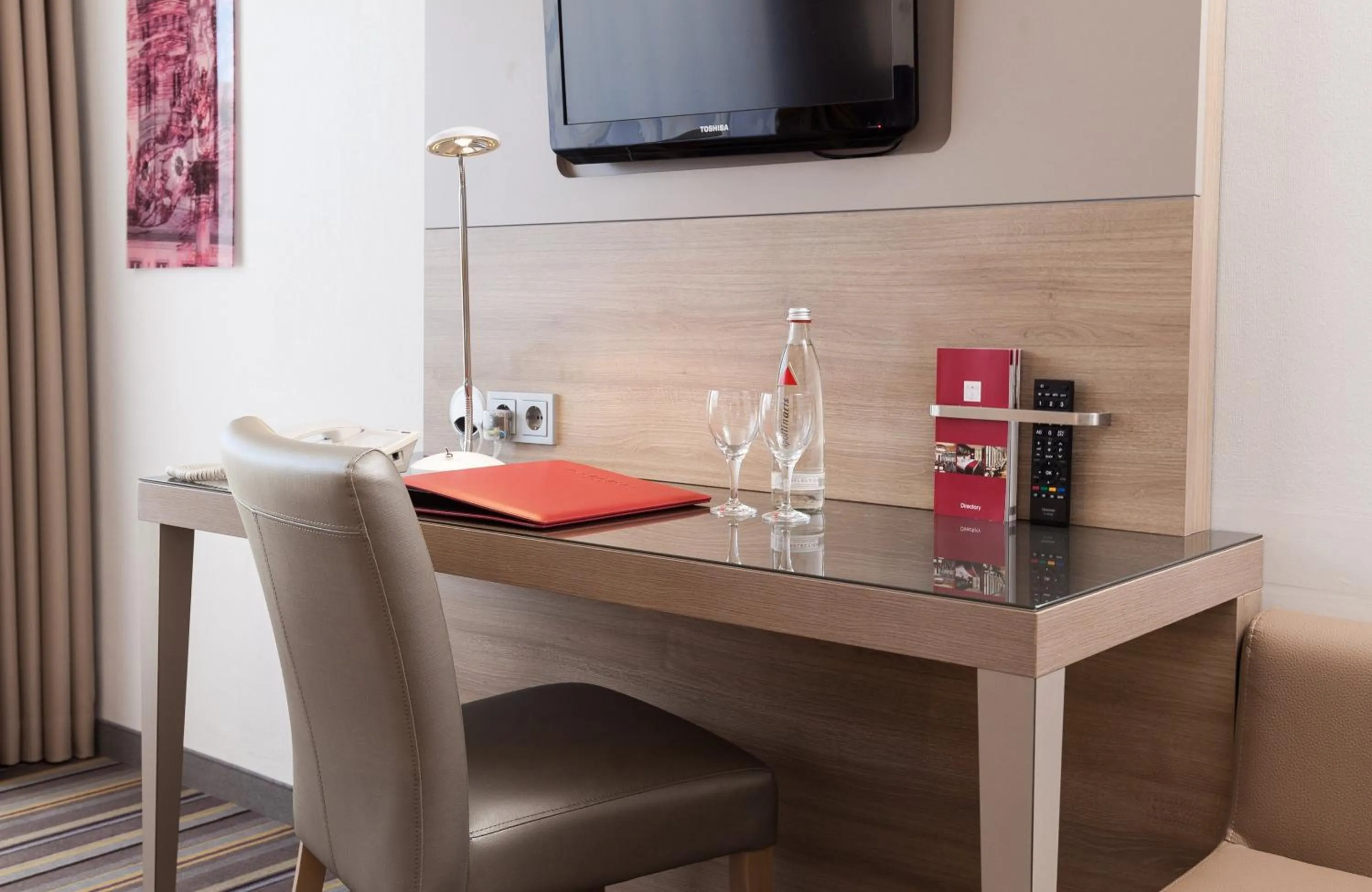 Photo of the whole room in Leonardo Hotel Munich City North