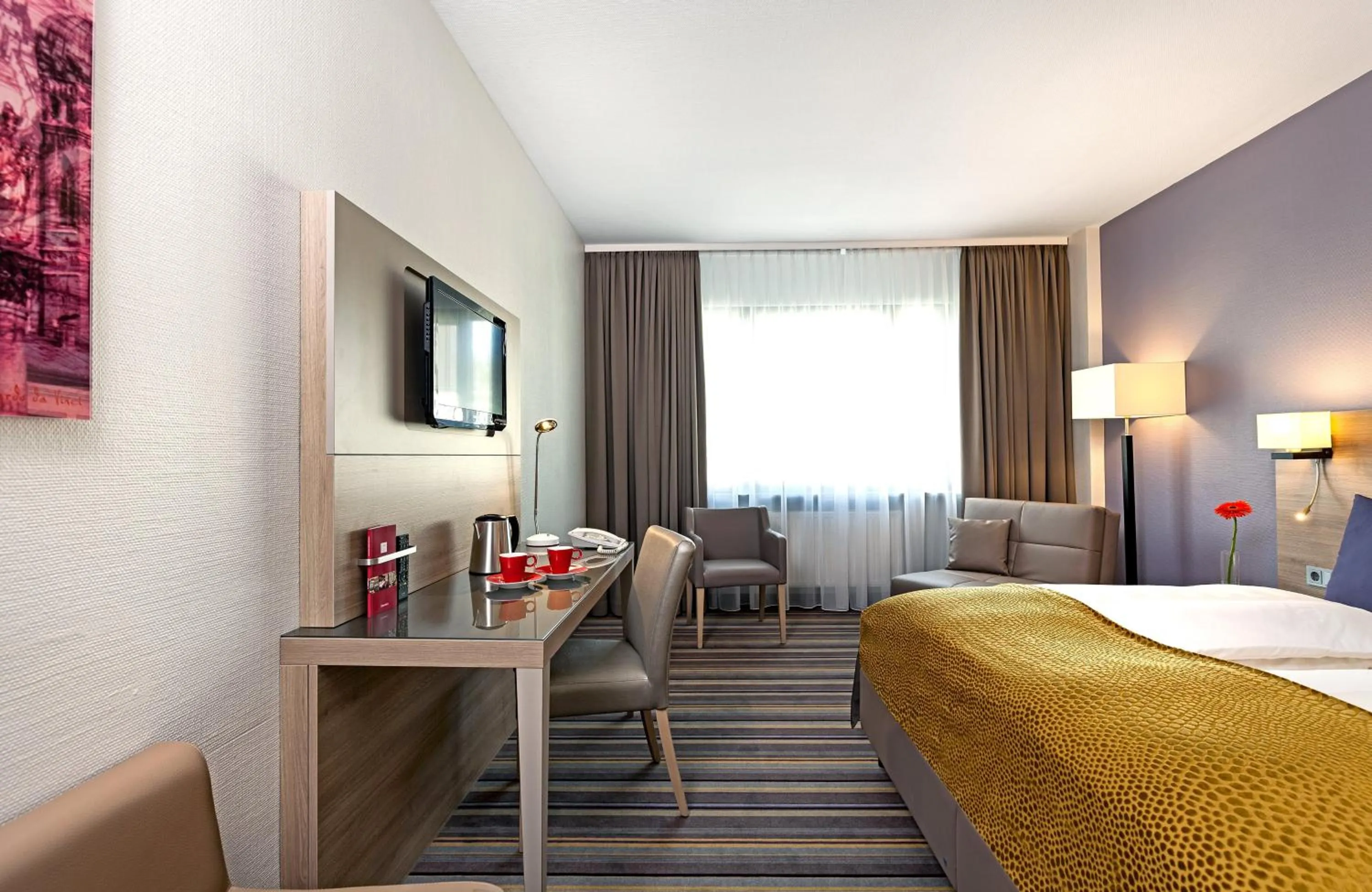 Bedroom, Bed in Leonardo Hotel Munich City North