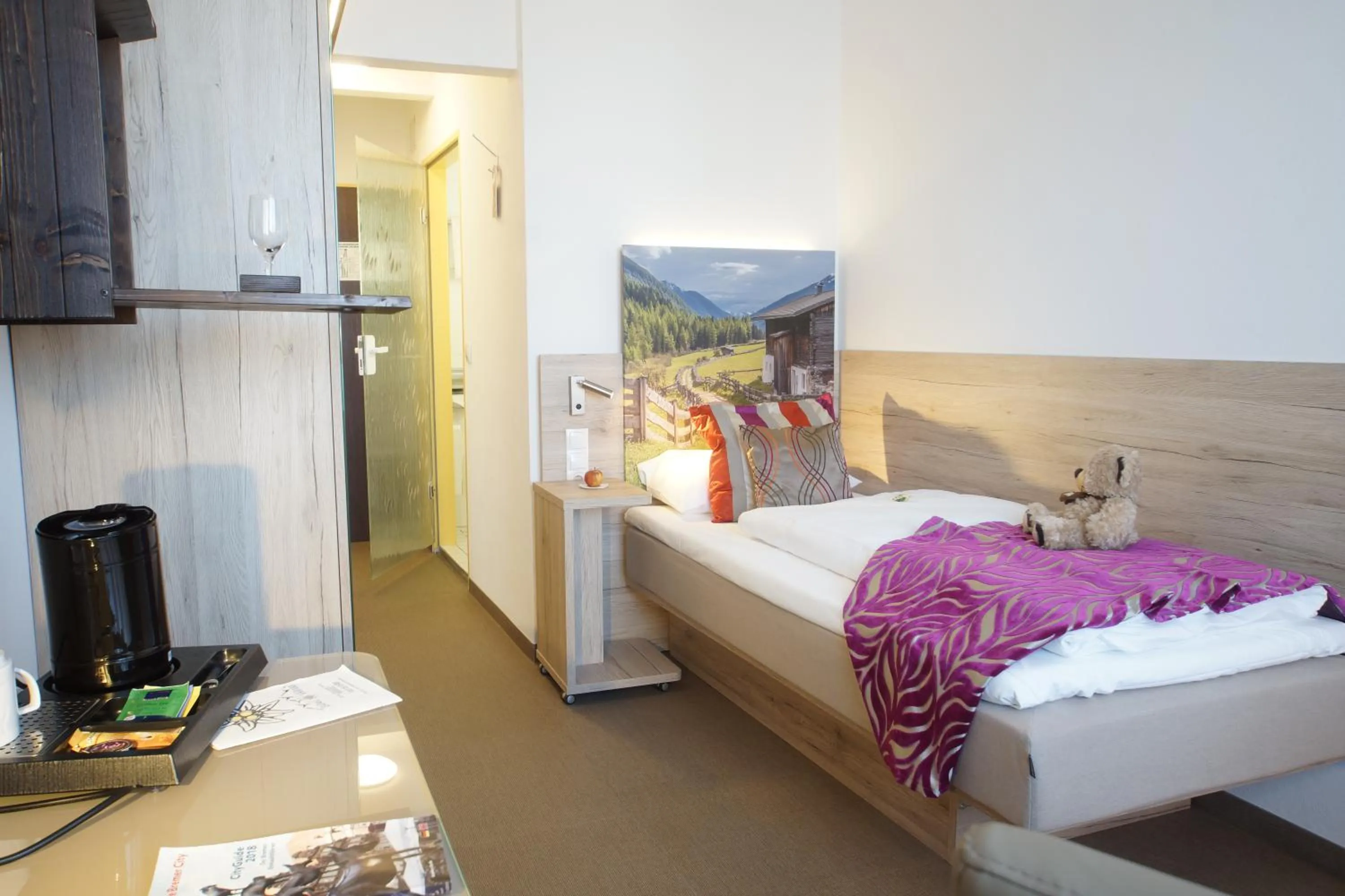 Photo of the whole room, Bed in Hotel Edel Weiss