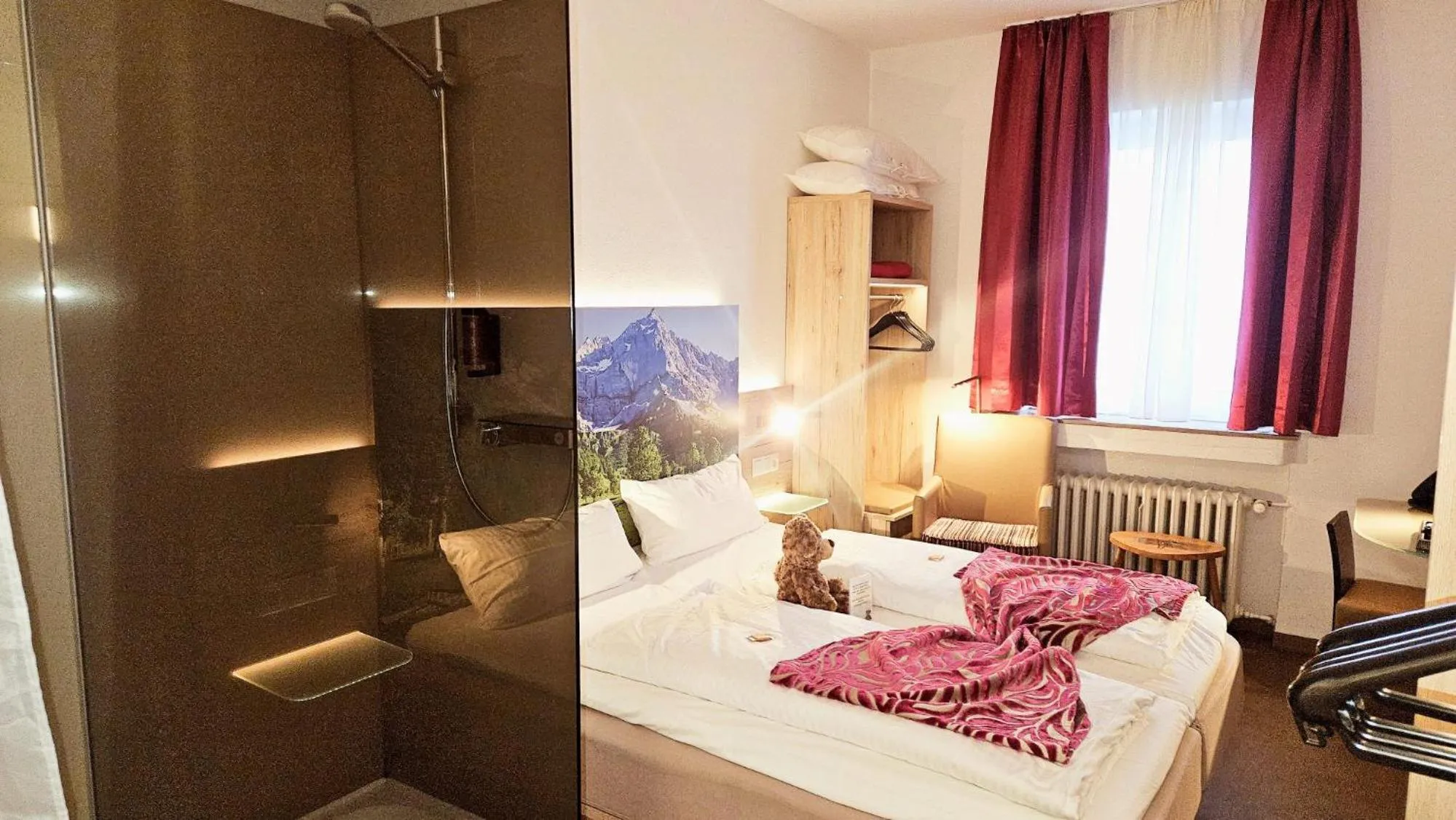 Bed in Hotel Edel Weiss