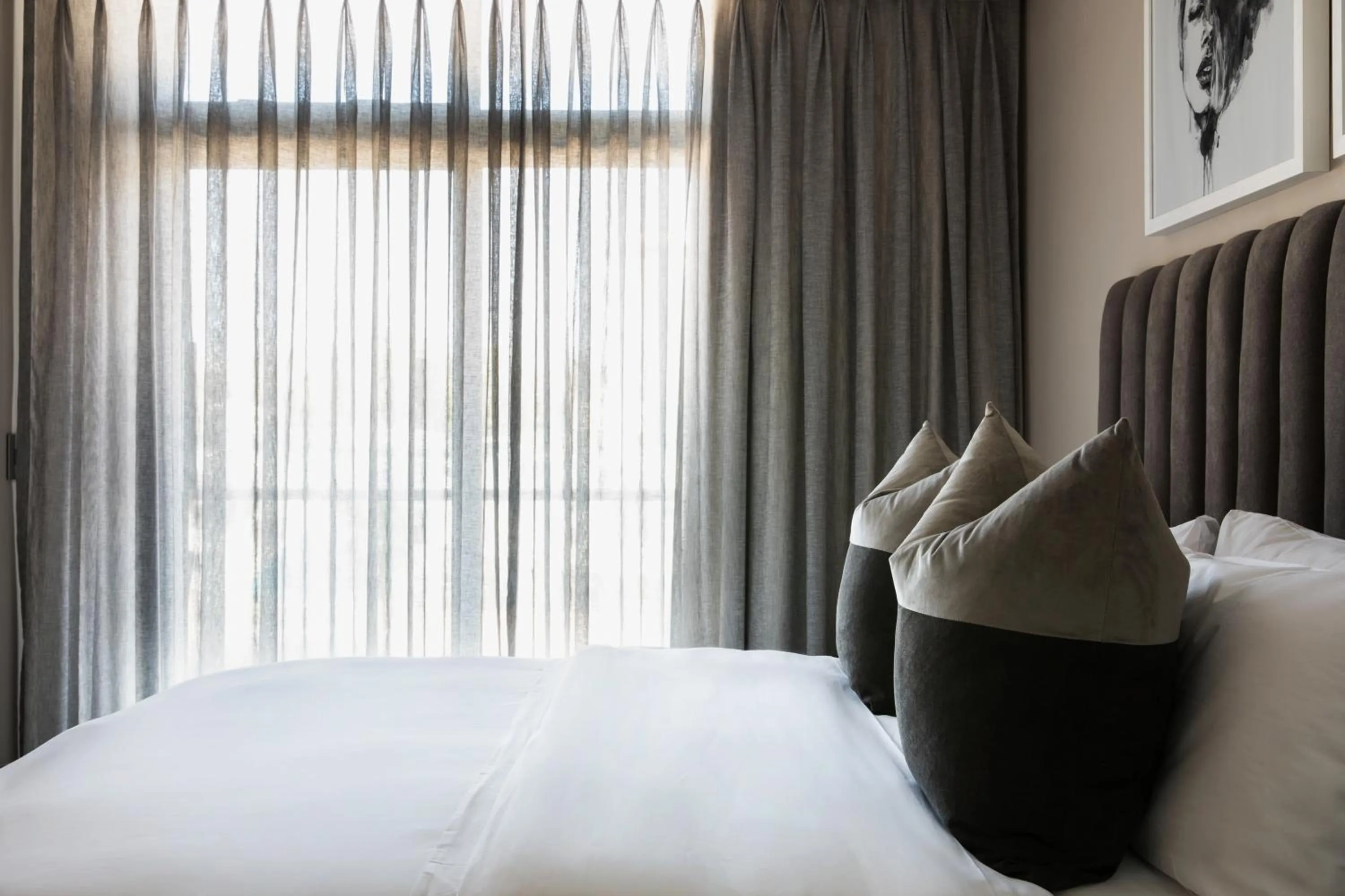 Bedroom, Bed in The Capital Trilogy Menlyn Maine