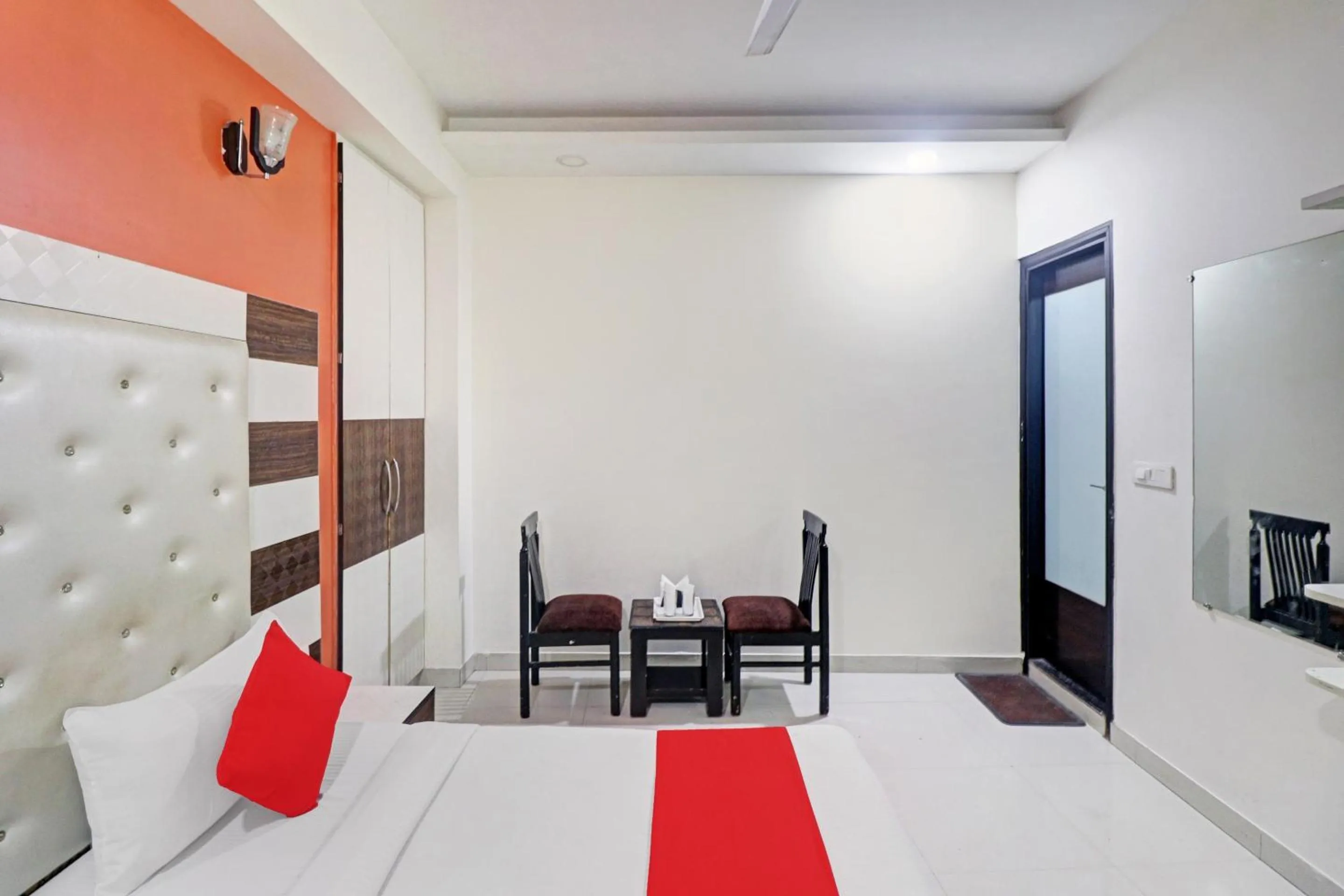 Bedroom, Bed in Hotel O Star Inn