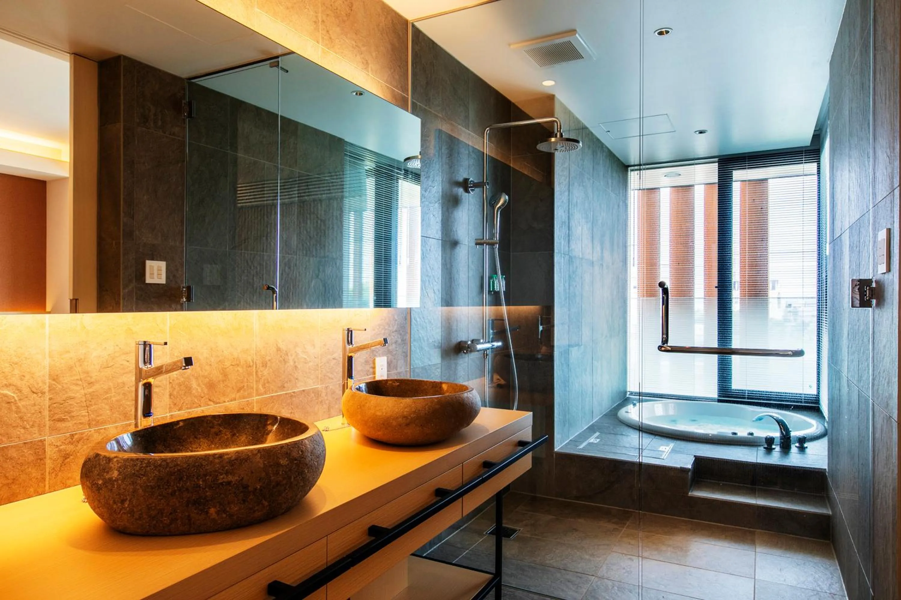 room service in Garden Terrace Fukuoka